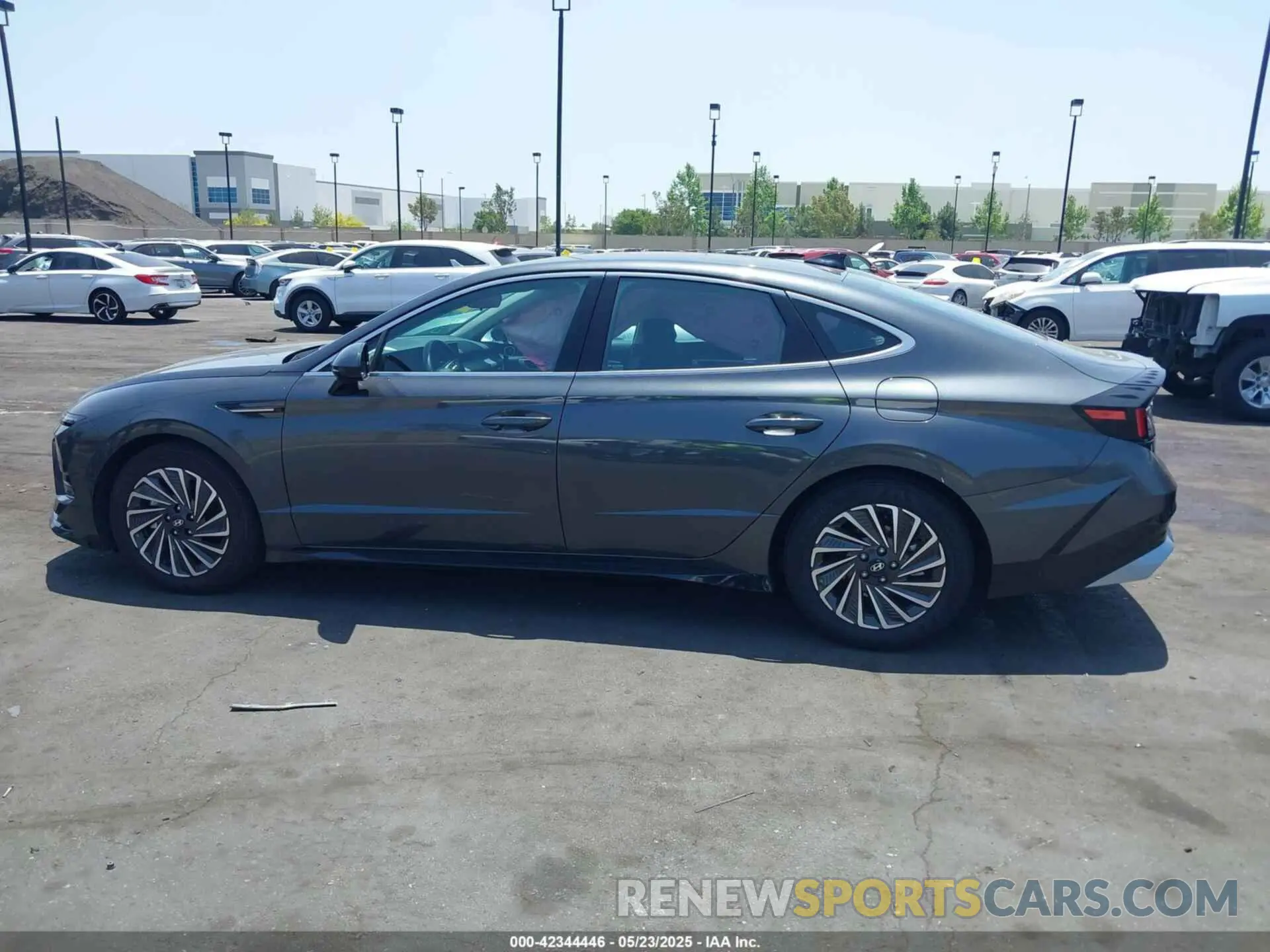 14 fotografías del automóvil dañado KMHL34JJ5RA097329 HYUNDAI SONATA HYBRID 2024