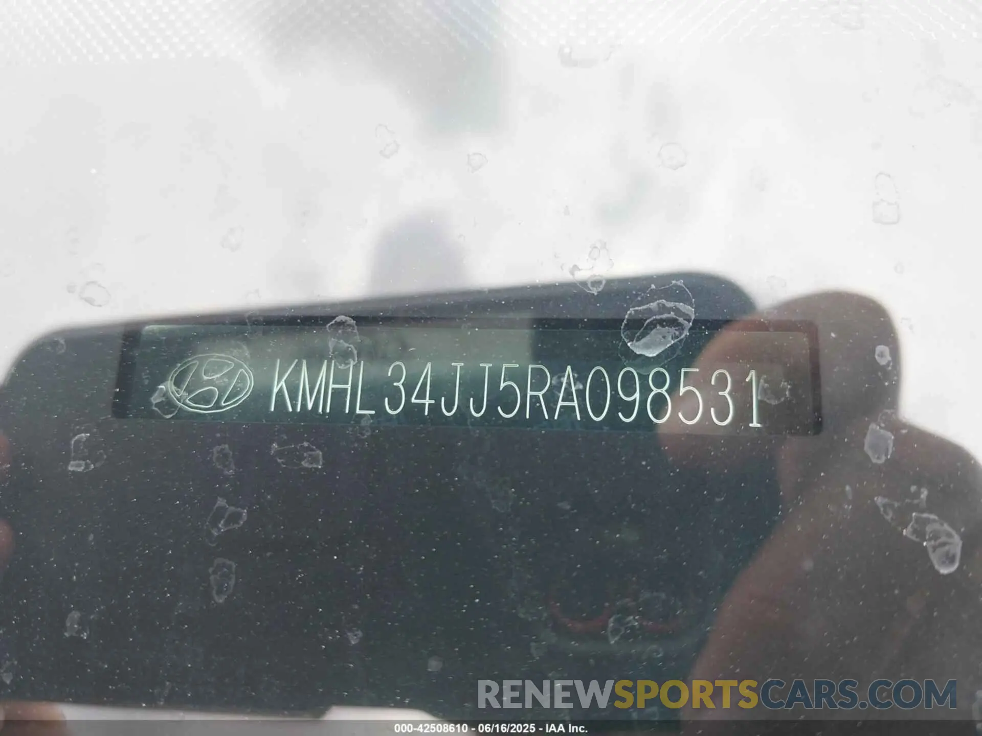 9 fotografías del automóvil dañado KMHL34JJ5RA098531 HYUNDAI SONATA HYBRID 2024