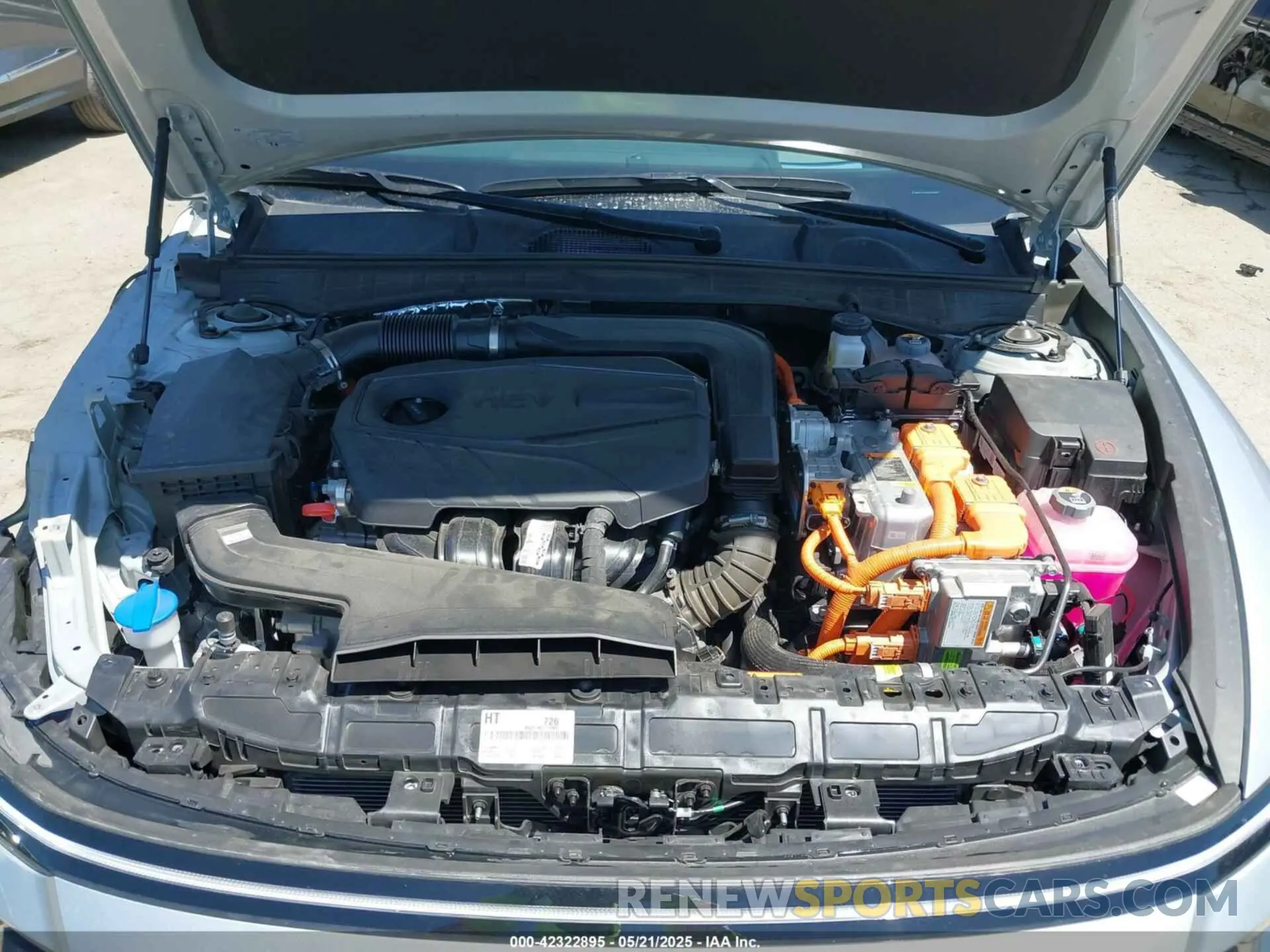 10 fotografías del automóvil dañado KMHL54JJ5SA110984 HYUNDAI SONATA HYBRID 2025