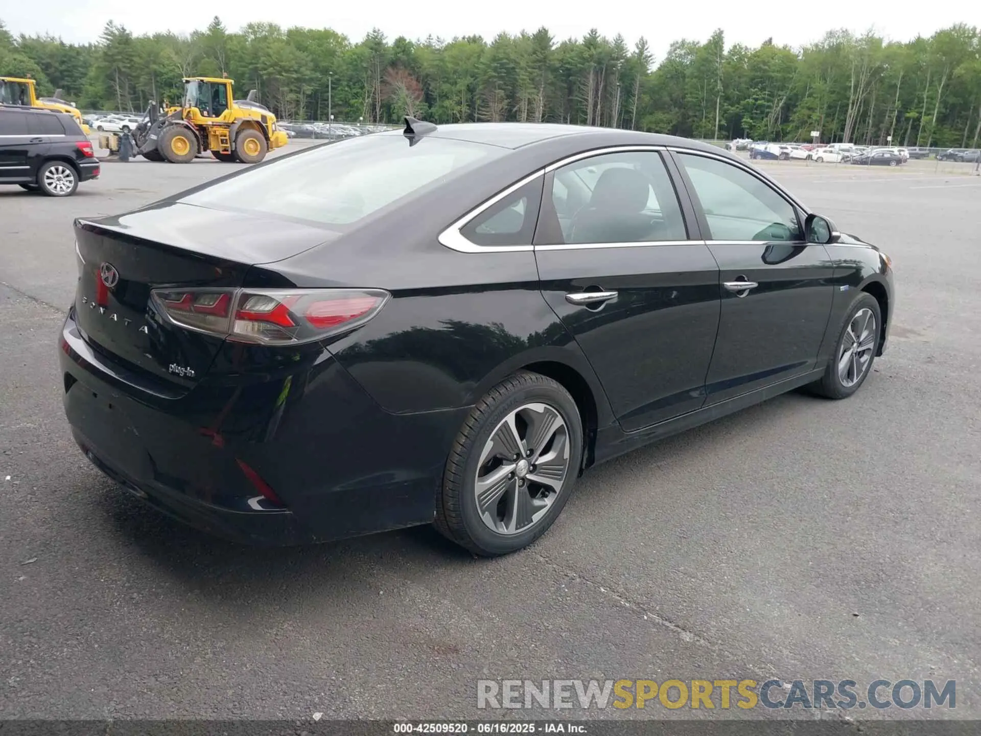4 fotografías del automóvil dañado KMHE14L22KA093782 HYUNDAI SONATA PLUG-IN HYBRID 2019