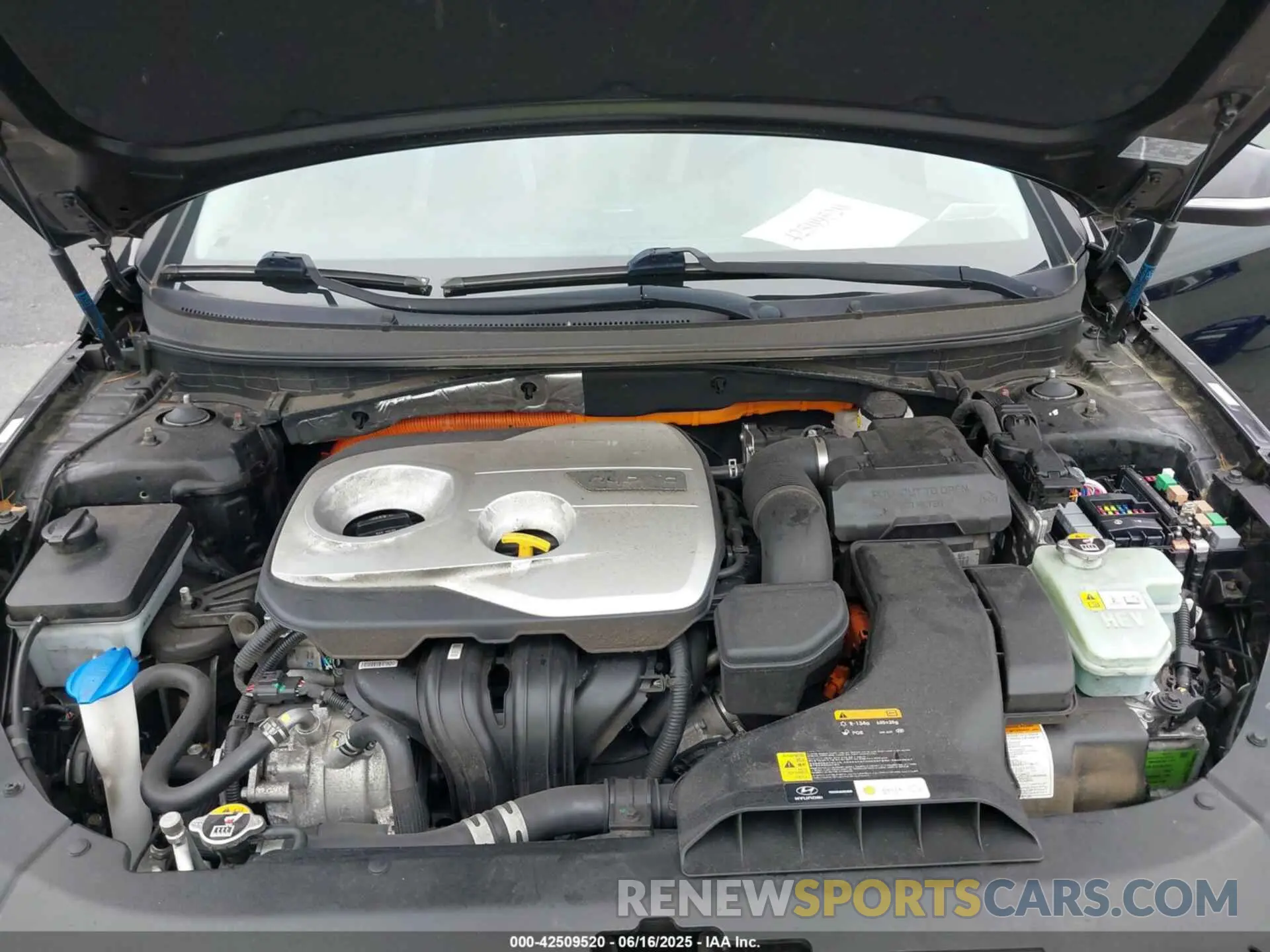 6 fotografías del automóvil dañado KMHE14L22KA093782 HYUNDAI SONATA PLUG-IN HYBRID 2019