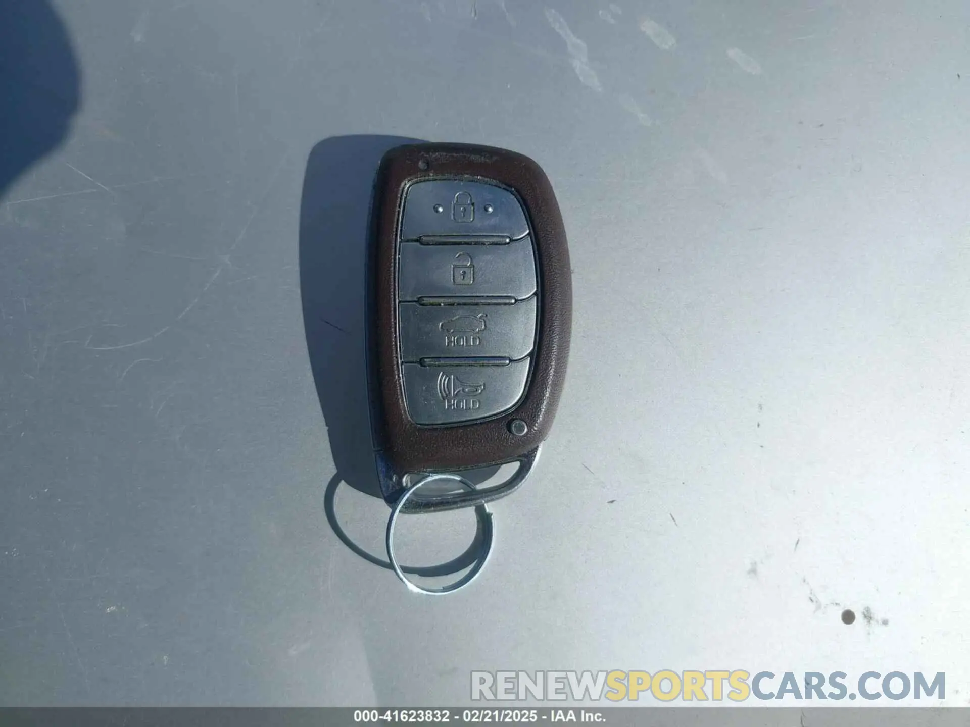 11 fotografías del automóvil dañado KMHE14L24KA089166 HYUNDAI SONATA PLUG-IN HYBRID 2019