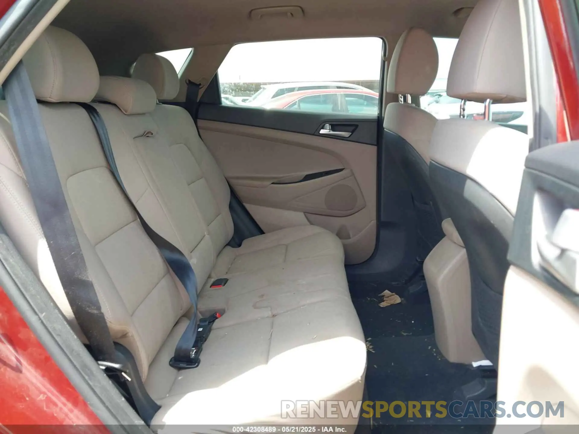 8 fotografías del automóvil dañado KM8J23A40KU067688 HYUNDAI TUCSON 2019