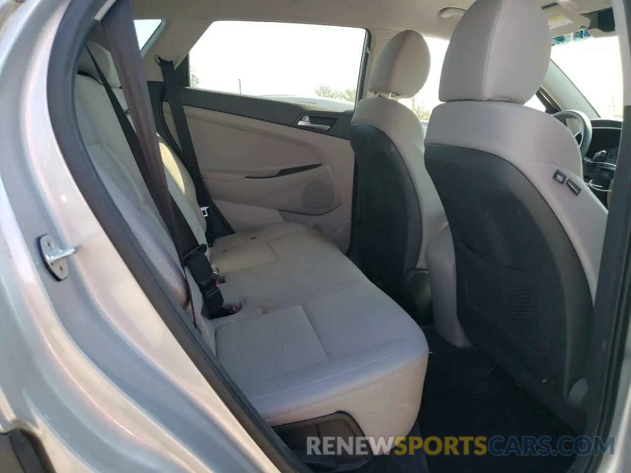 11 fotografías del automóvil dañado KM8J23A40KU951999 HYUNDAI TUCSON 2019