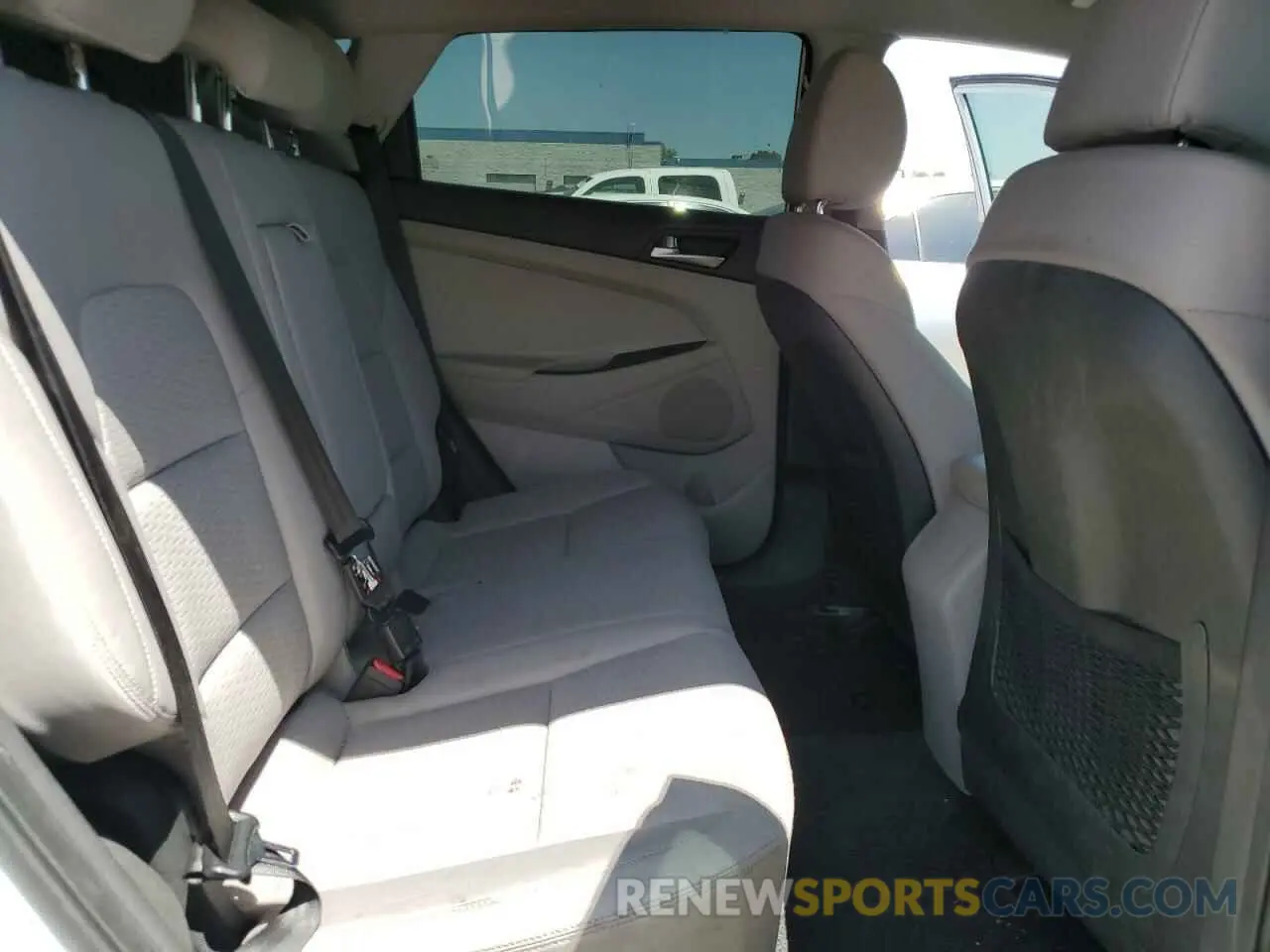 11 fotografías del automóvil dañado KM8J23A40KU969967 HYUNDAI TUCSON 2019
