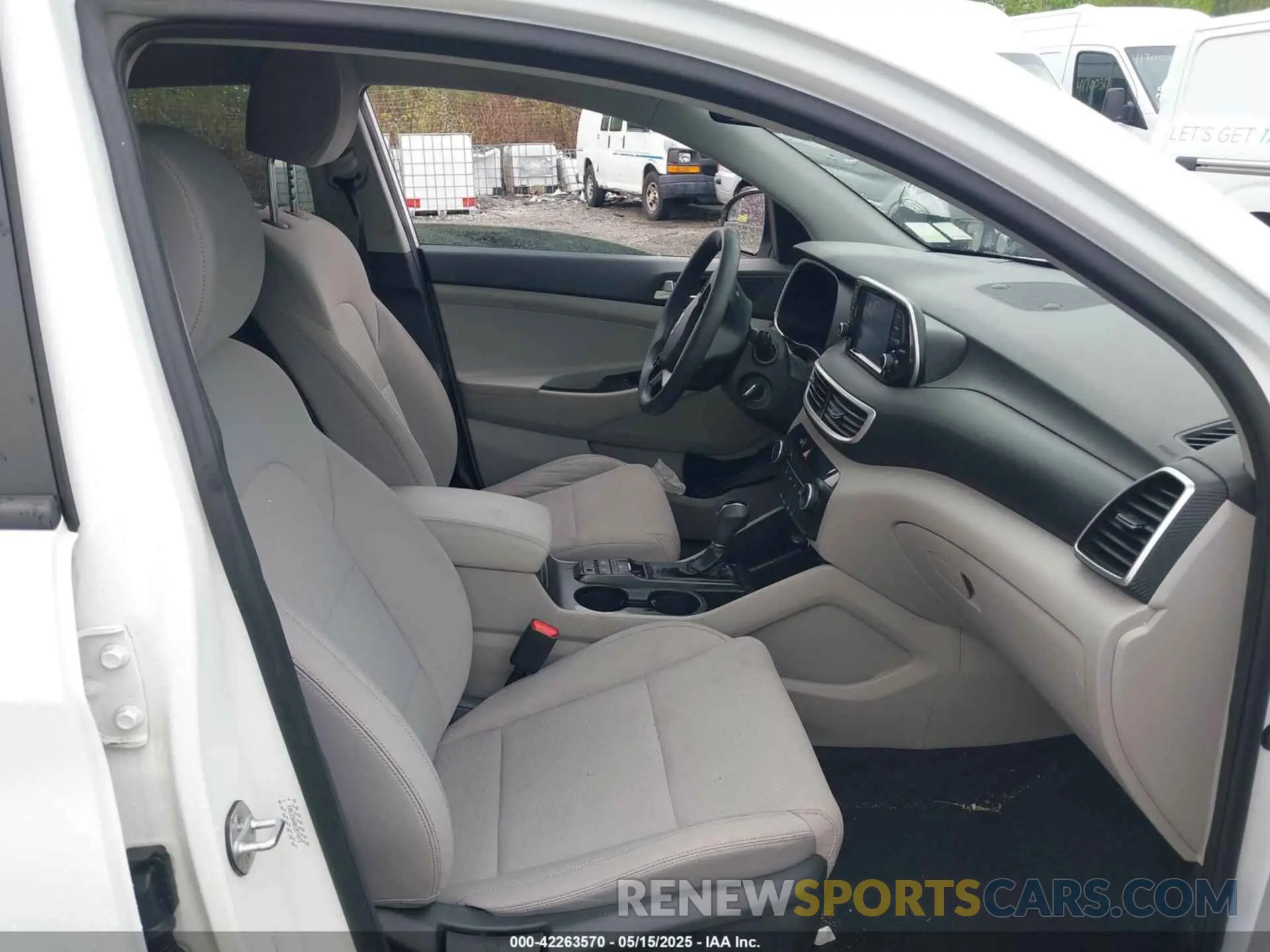 5 fotografías del automóvil dañado KM8J23A40KU974473 HYUNDAI TUCSON 2019