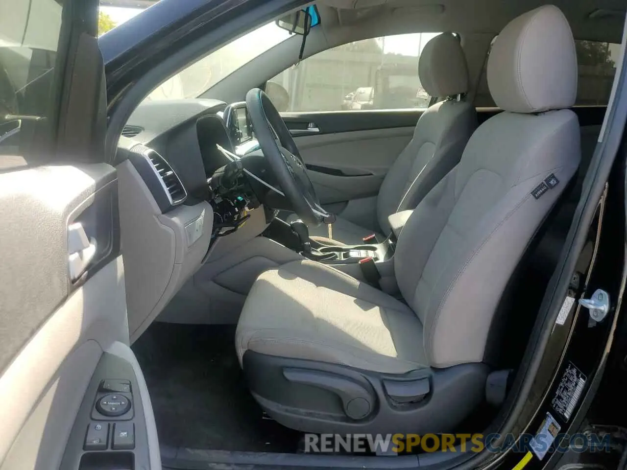 7 fotografías del automóvil dañado KM8J23A41KU921457 HYUNDAI TUCSON 2019