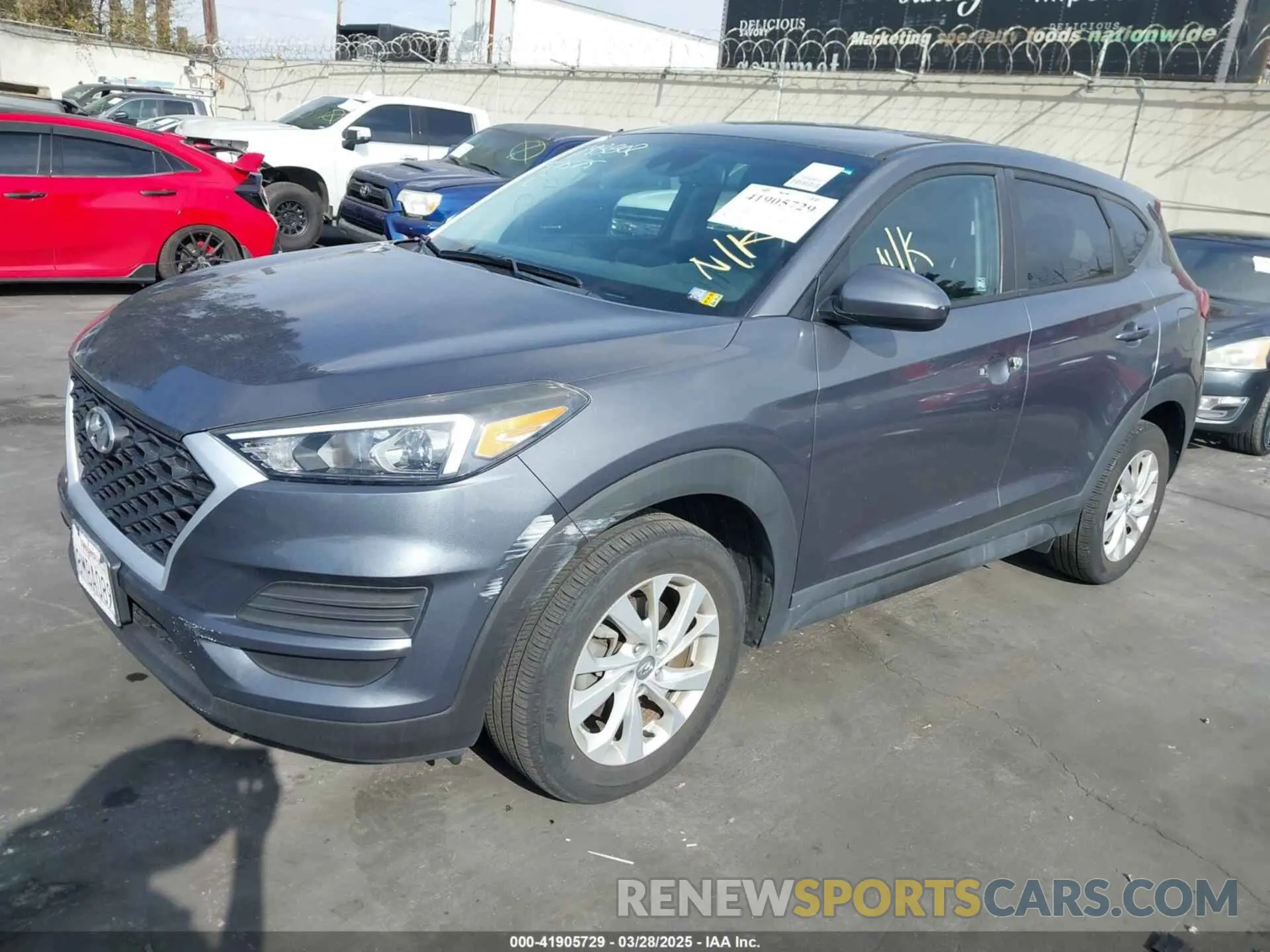 2 fotografías del automóvil dañado KM8J23A42KU079664 HYUNDAI TUCSON 2019
