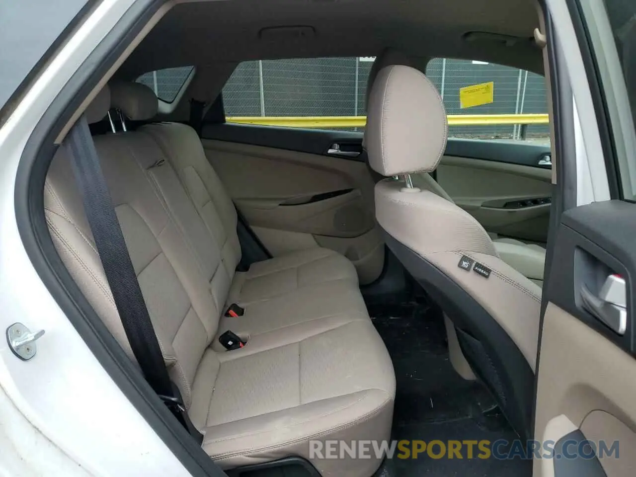 11 fotografías del automóvil dañado KM8J23A42KU936212 HYUNDAI TUCSON 2019
