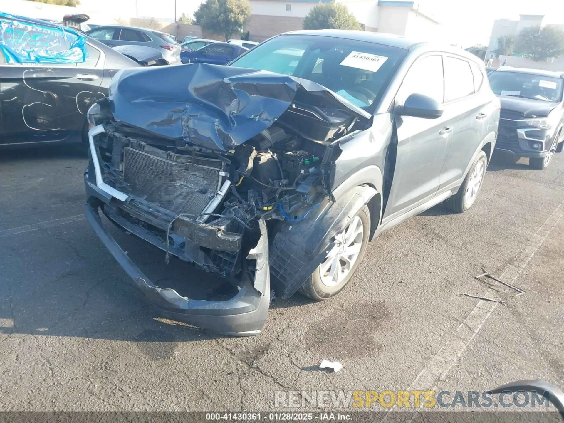 2 fotografías del automóvil dañado KM8J23A42KU947470 HYUNDAI TUCSON 2019