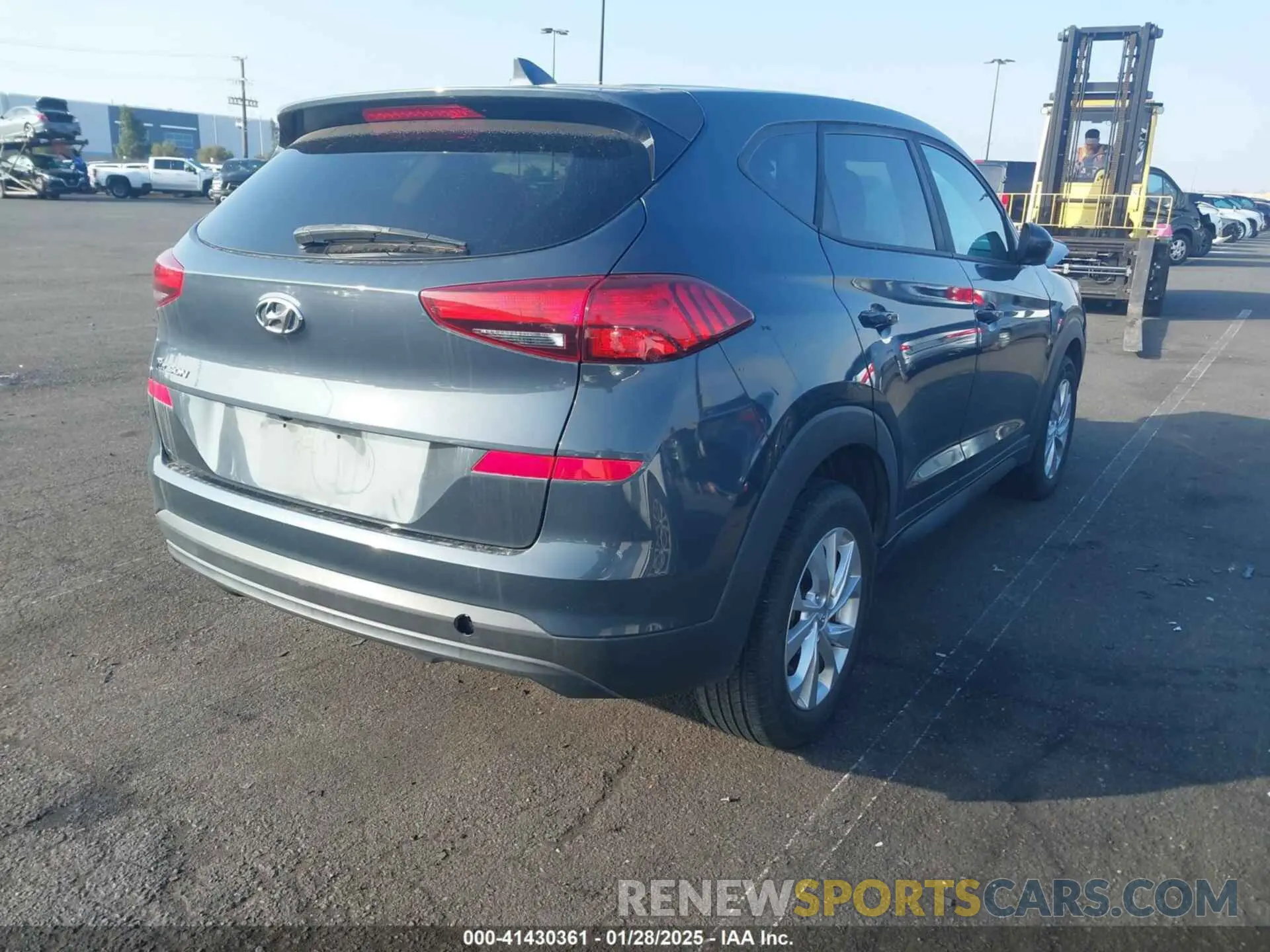 4 fotografías del automóvil dañado KM8J23A42KU947470 HYUNDAI TUCSON 2019