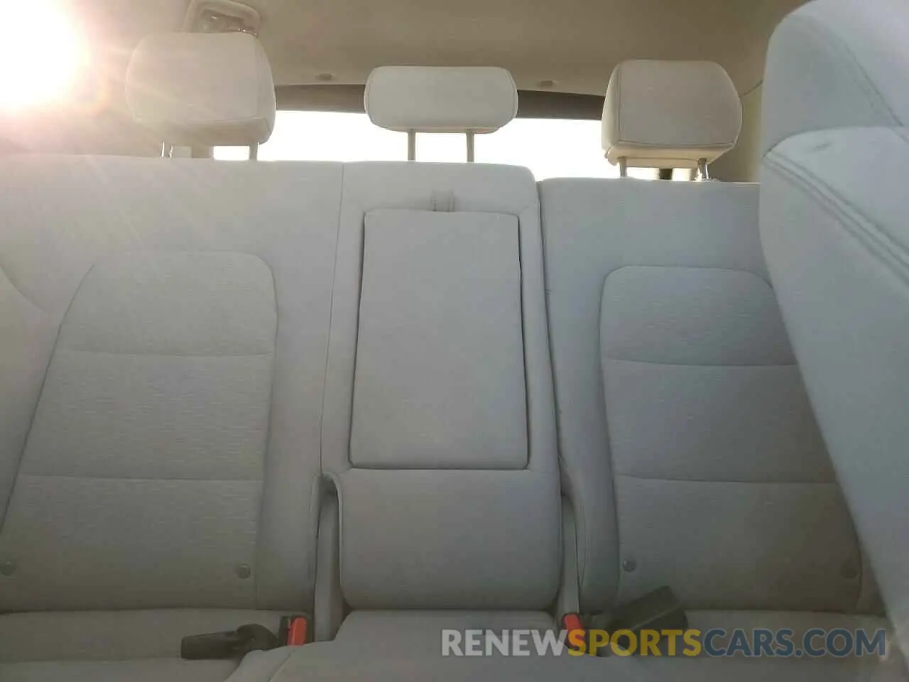 10 fotografías del automóvil dañado KM8J23A43KU016783 HYUNDAI TUCSON 2019