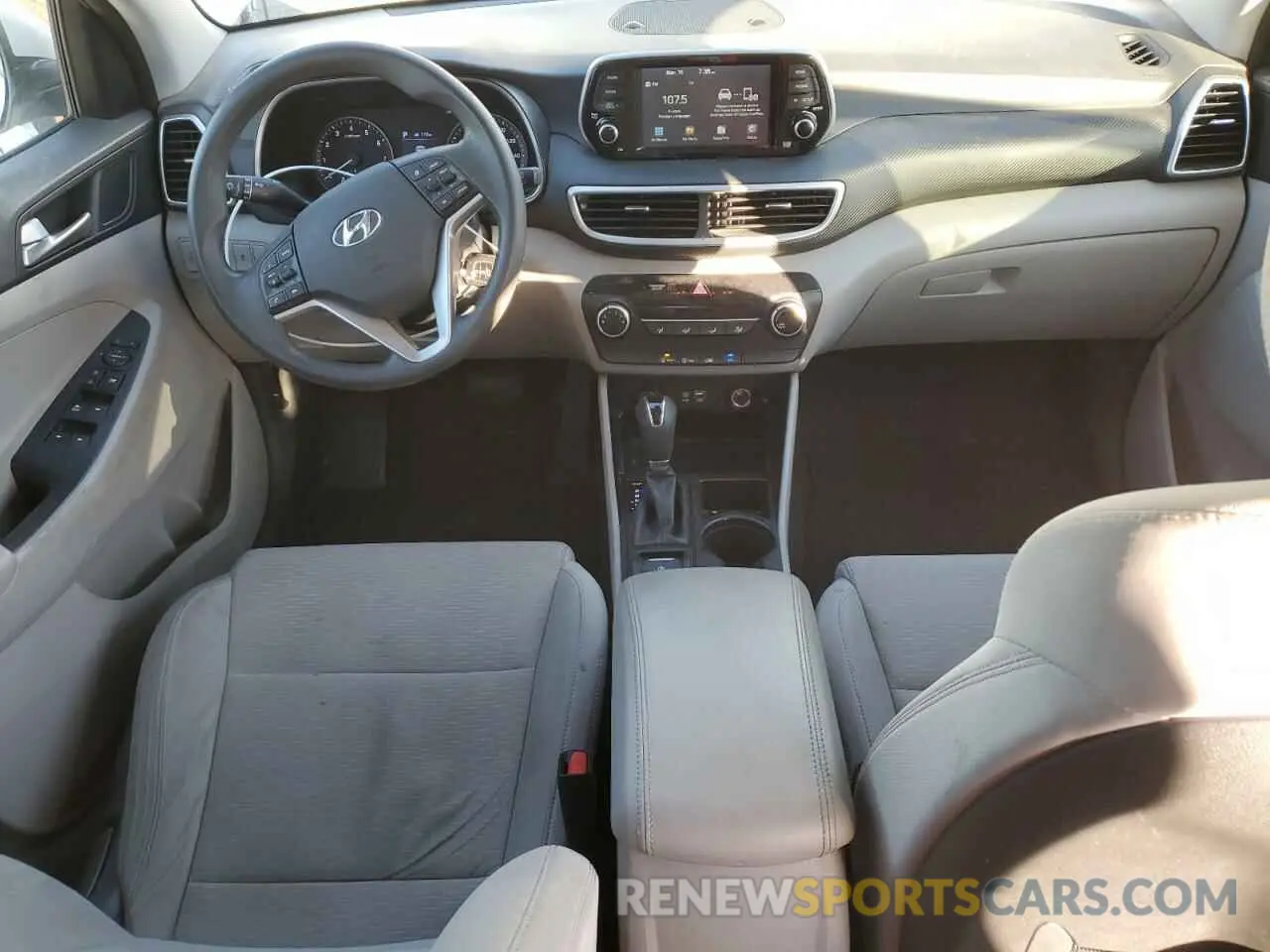 8 fotografías del automóvil dañado KM8J23A43KU016783 HYUNDAI TUCSON 2019