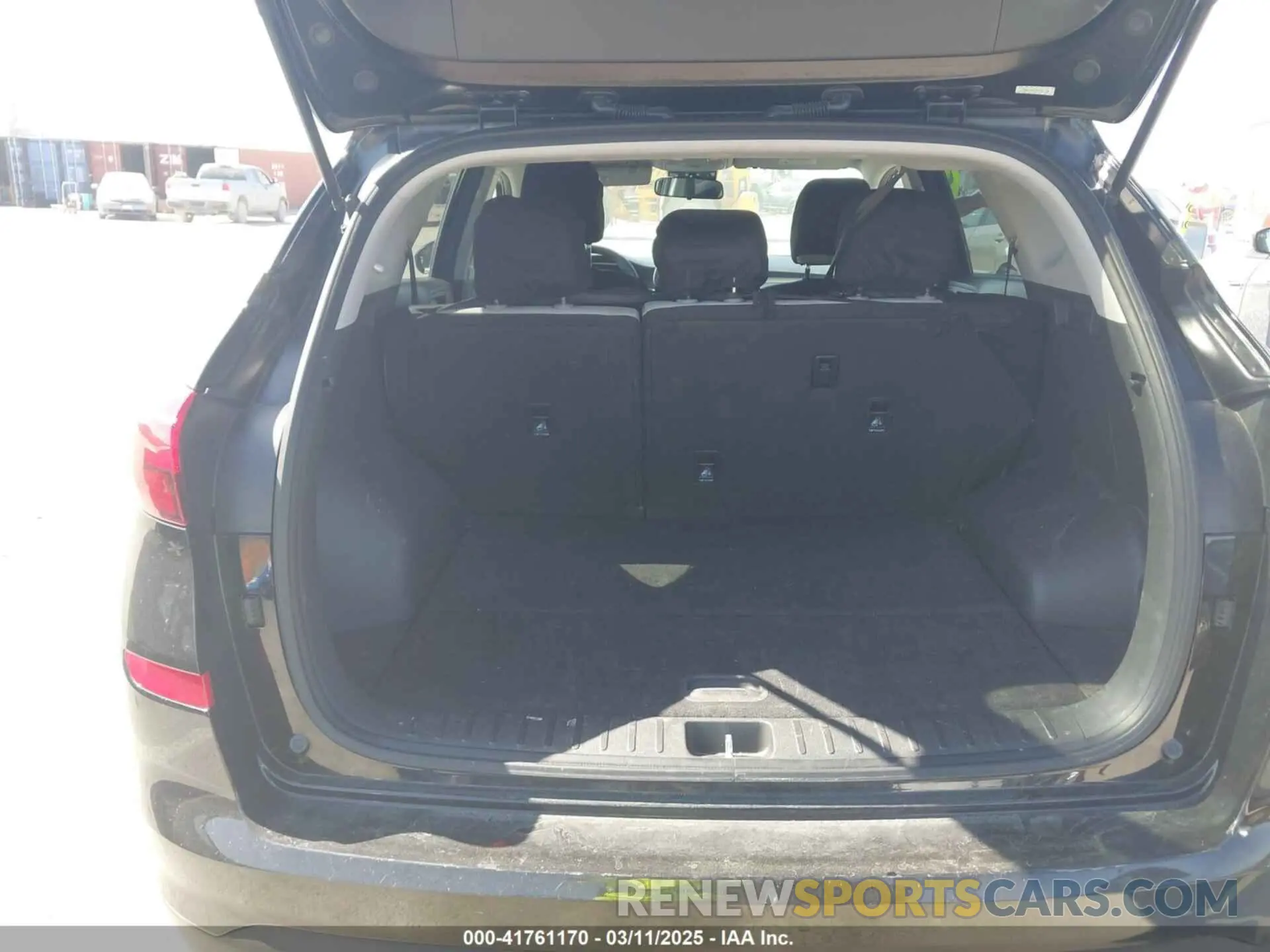 18 fotografías del automóvil dañado KM8J23A43KU951138 HYUNDAI TUCSON 2019