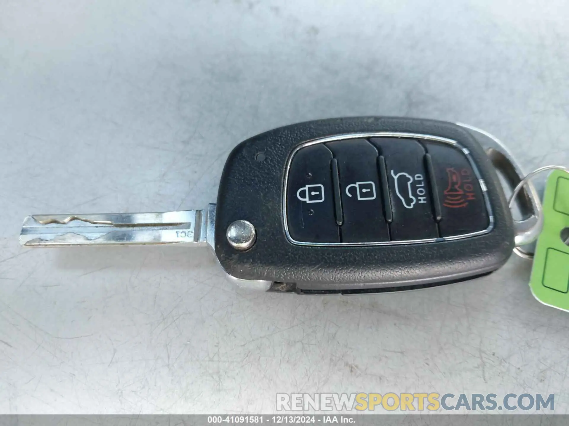11 fotografías del automóvil dañado KM8J23A44KU888373 HYUNDAI TUCSON 2019