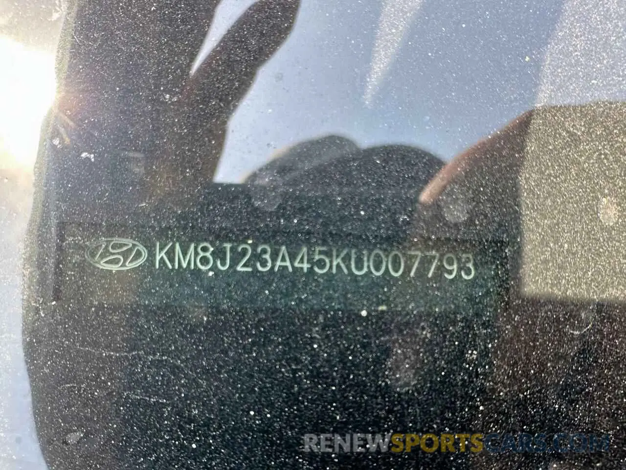 10 fotografías del automóvil dañado KM8J23A45KU007793 HYUNDAI TUCSON 2019