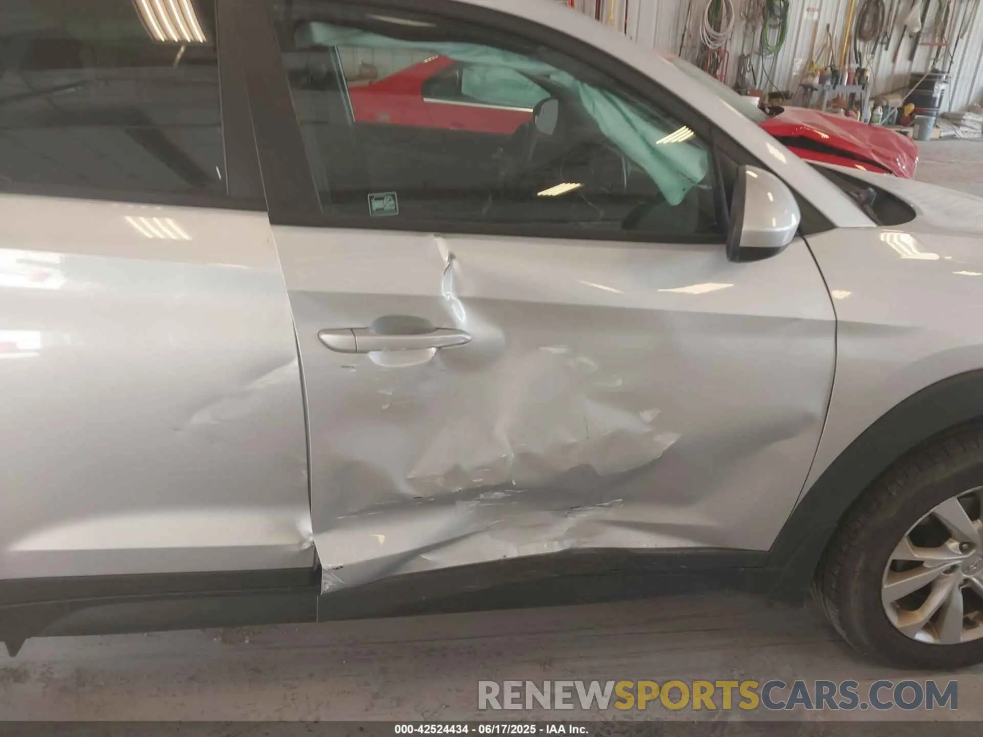 6 fotografías del automóvil dañado KM8J23A45KU031639 HYUNDAI TUCSON 2019