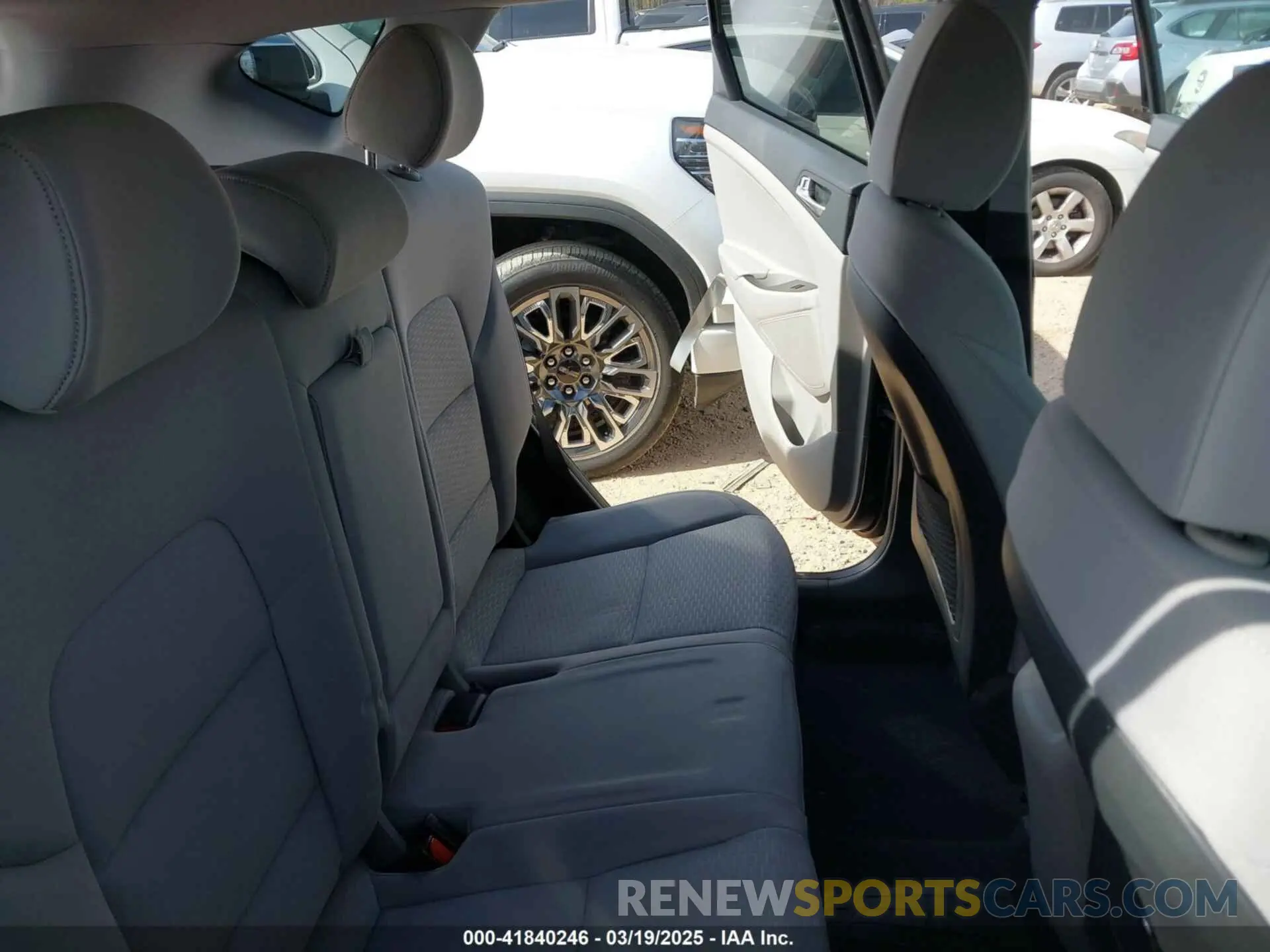 8 fotografías del automóvil dañado KM8J23A45KU921641 HYUNDAI TUCSON 2019
