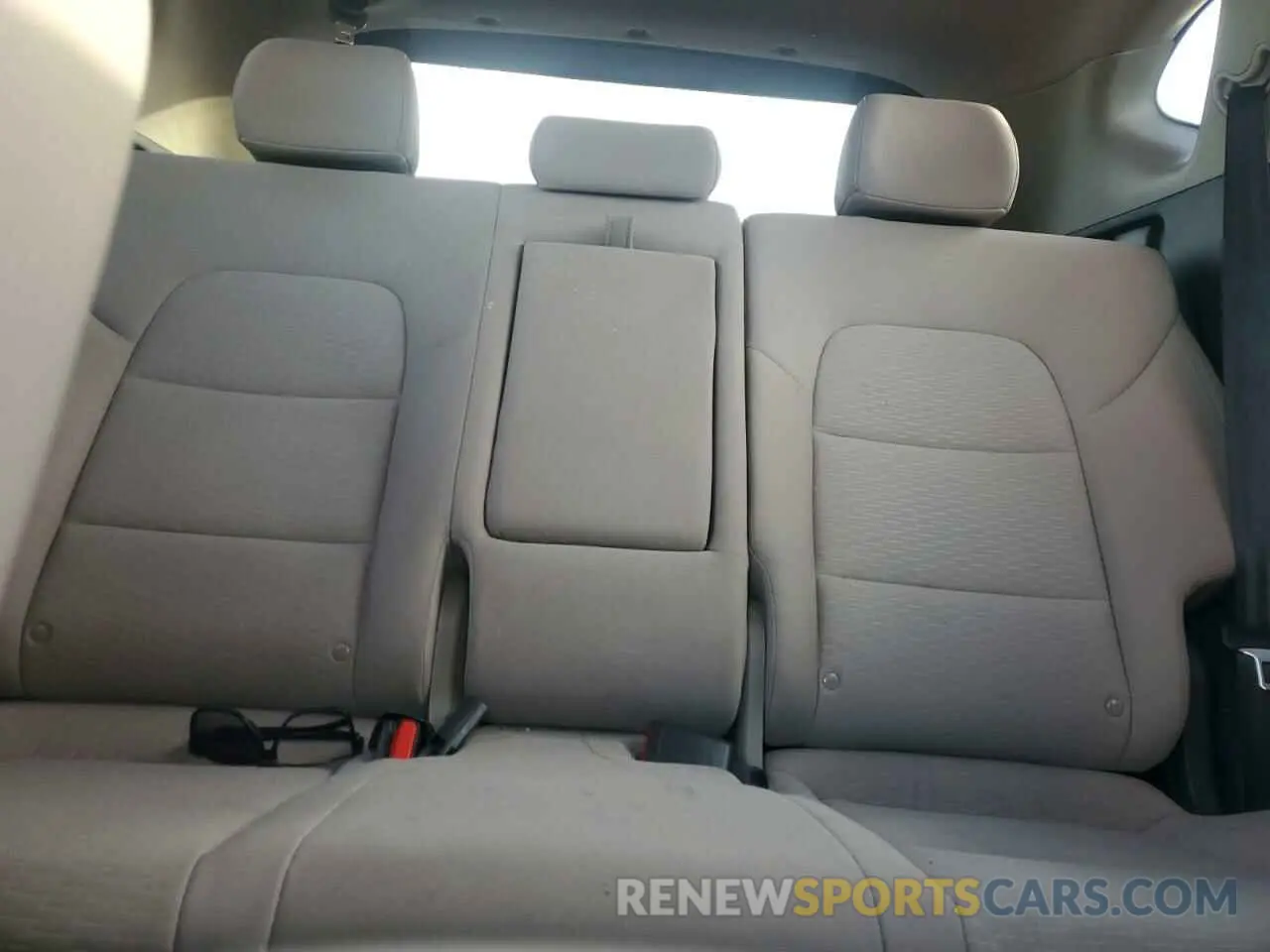 10 fotografías del automóvil dañado KM8J23A46KU031522 HYUNDAI TUCSON 2019