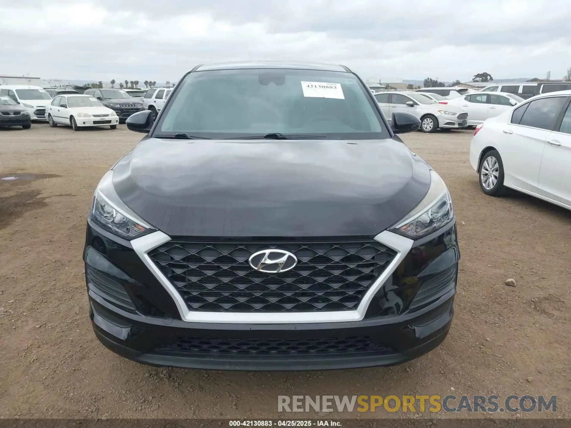 12 fotografías del automóvil dañado KM8J23A47KU938134 HYUNDAI TUCSON 2019