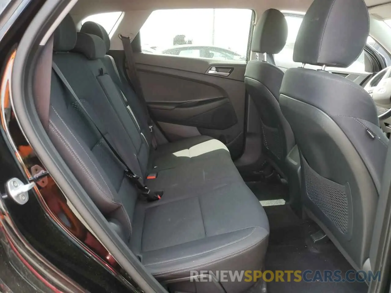 11 fotografías del automóvil dañado KM8J23A47KU974924 HYUNDAI TUCSON 2019