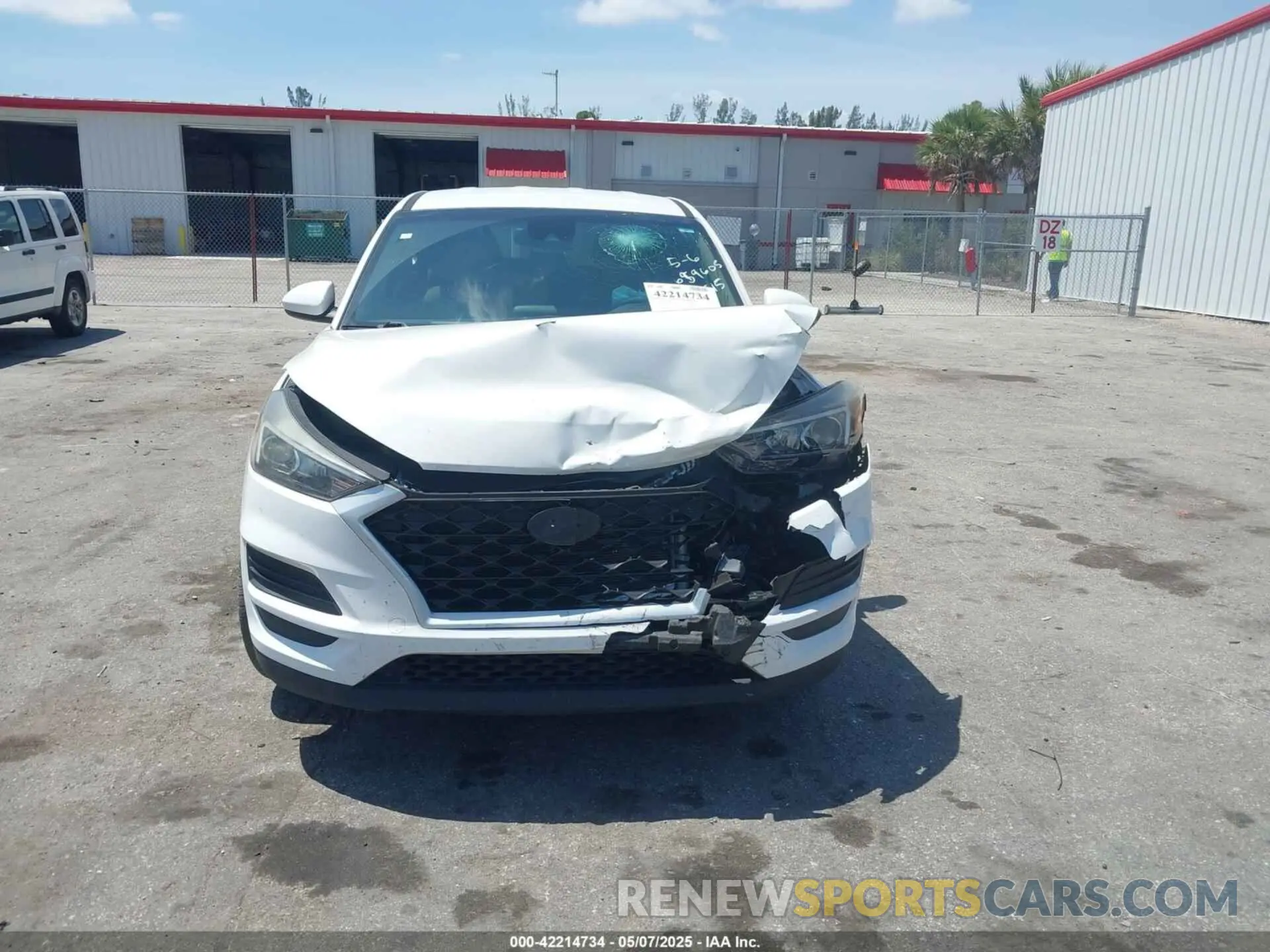 12 fotografías del automóvil dañado KM8J23A48KU055515 HYUNDAI TUCSON 2019