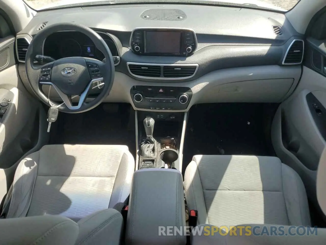 8 fotografías del automóvil dañado KM8J23A48KU898873 HYUNDAI TUCSON 2019