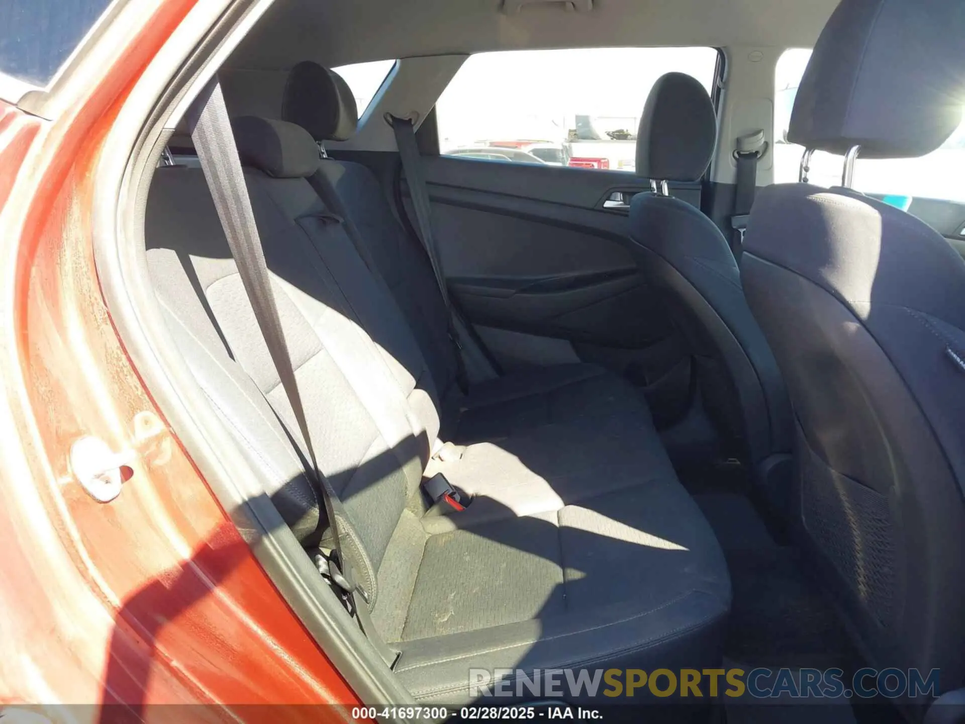 8 fotografías del automóvil dañado KM8J23A48KU924615 HYUNDAI TUCSON 2019