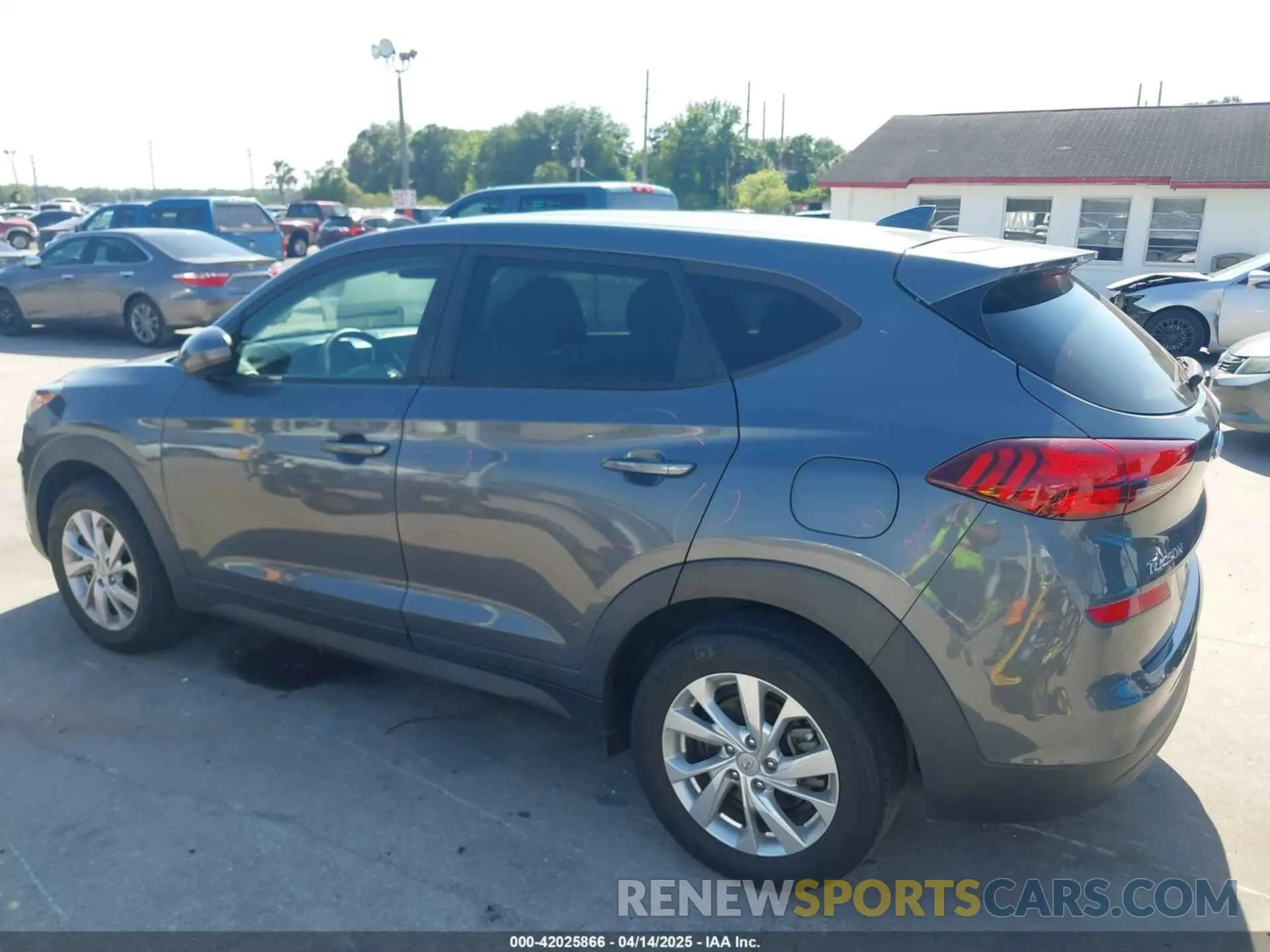 14 fotografías del automóvil dañado KM8J23A49KU940287 HYUNDAI TUCSON 2019