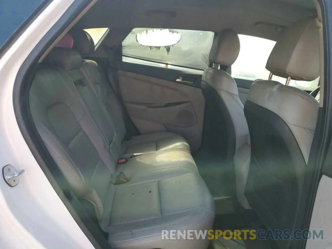 10 fotografías del automóvil dañado KM8J23A49KU997525 HYUNDAI TUCSON 2019