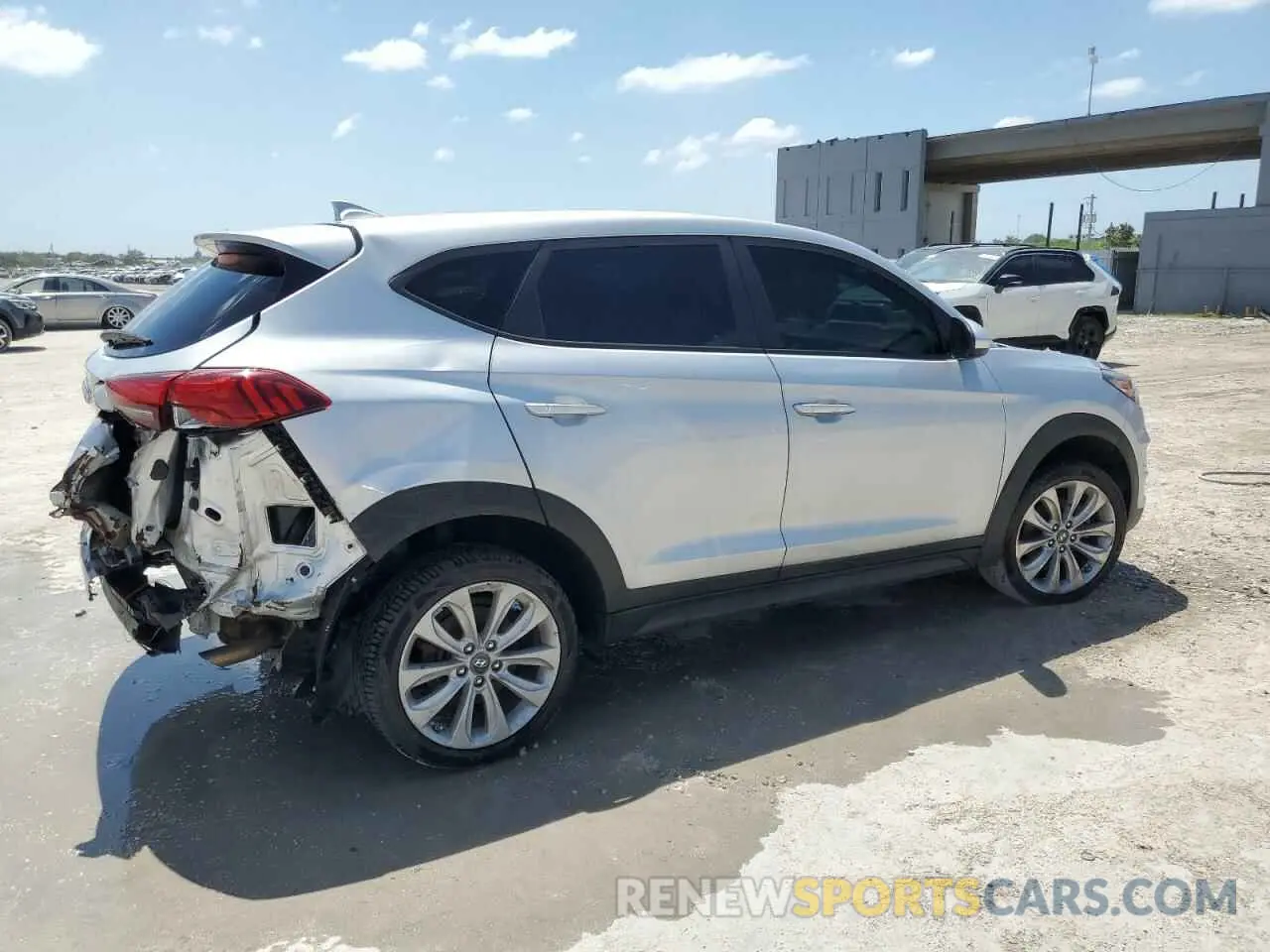 3 fotografías del automóvil dañado KM8J23A4XKU057931 HYUNDAI TUCSON 2019