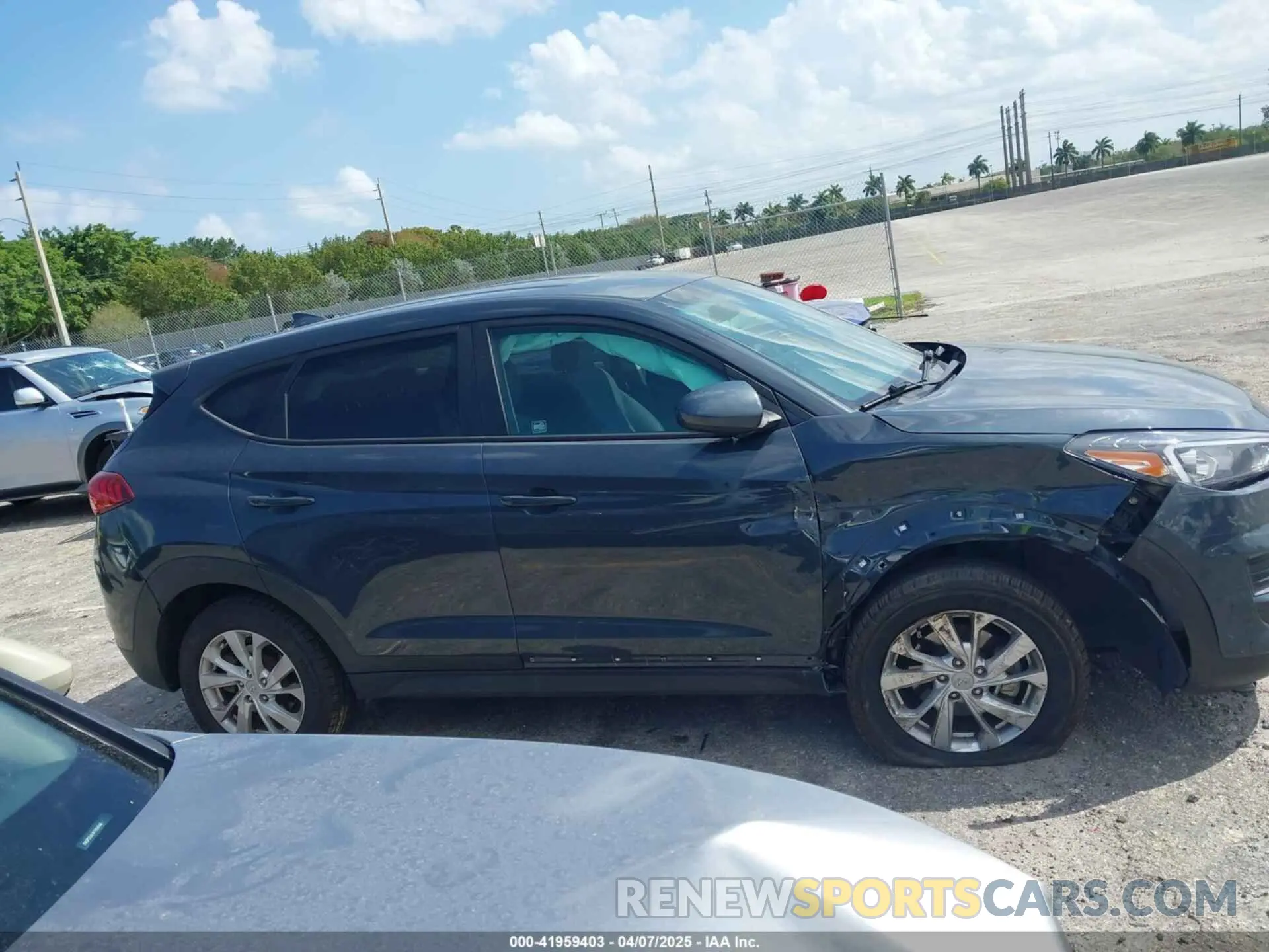 13 fotografías del automóvil dañado KM8J23A4XKU886465 HYUNDAI TUCSON 2019