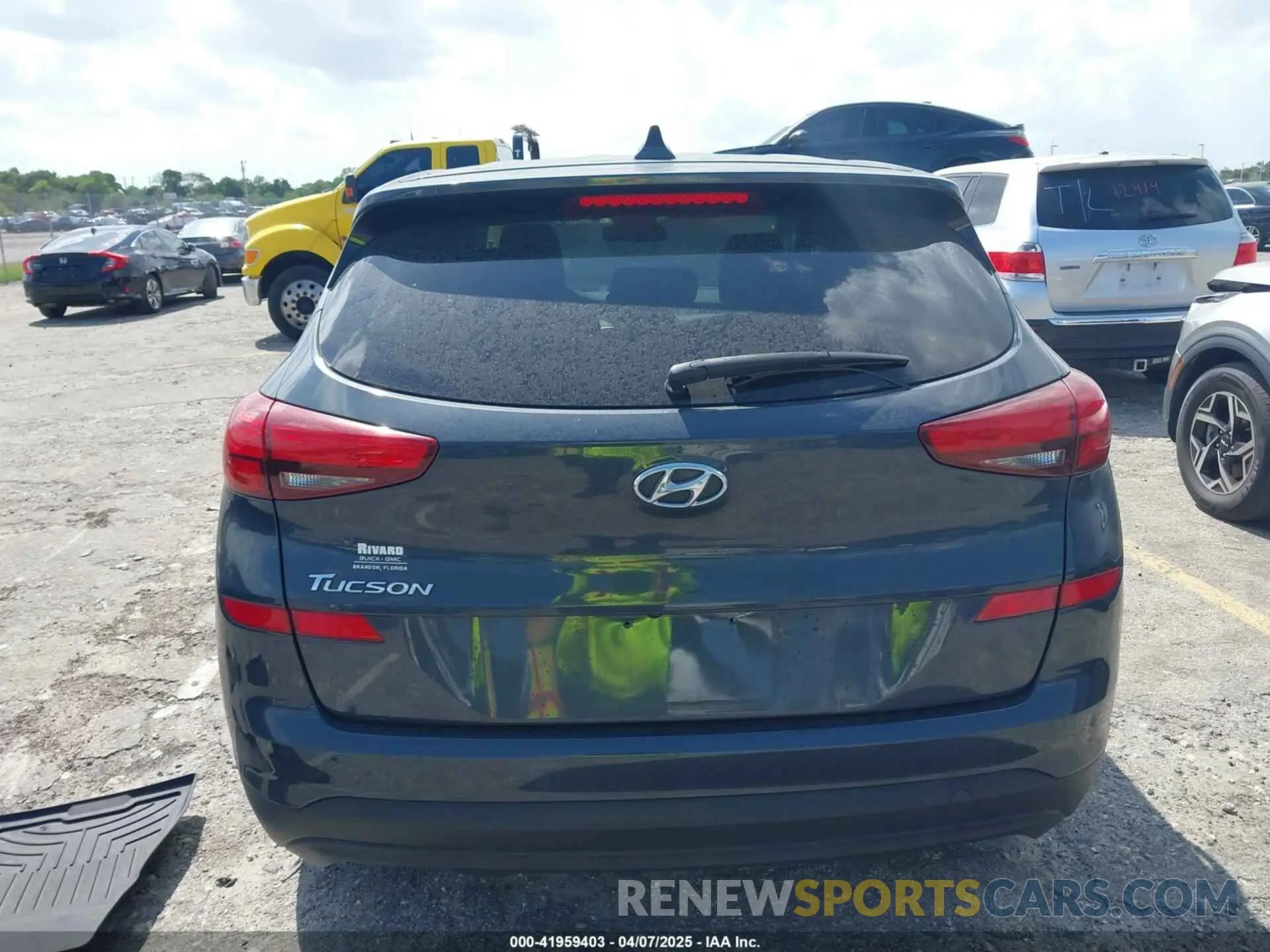 16 fotografías del automóvil dañado KM8J23A4XKU886465 HYUNDAI TUCSON 2019