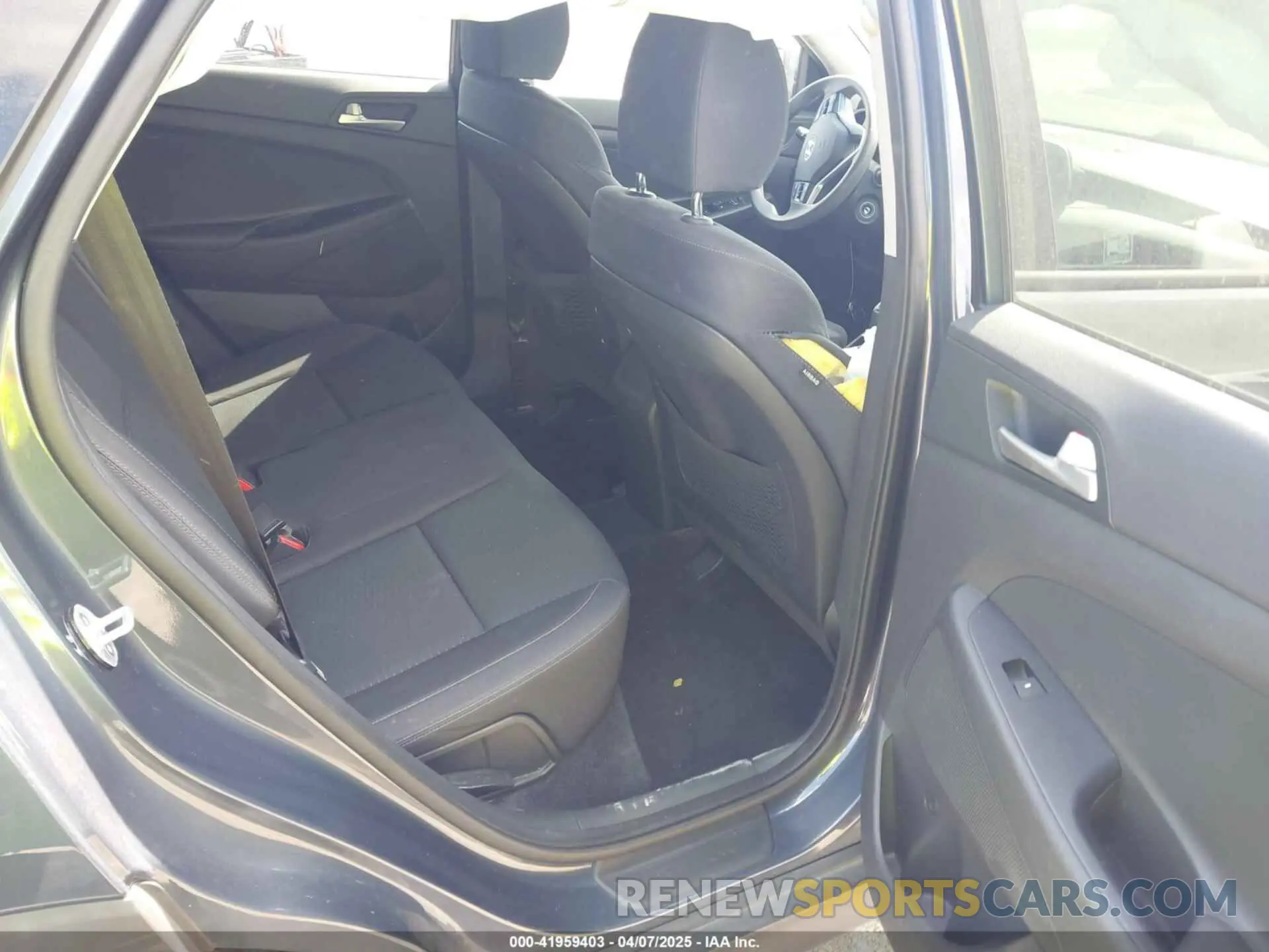 8 fotografías del automóvil dañado KM8J23A4XKU886465 HYUNDAI TUCSON 2019