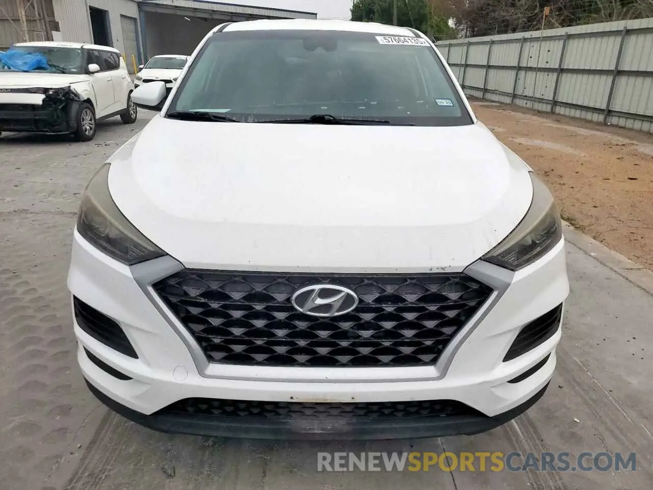 5 fotografías del automóvil dañado KM8J23A4XKU886871 HYUNDAI TUCSON 2019