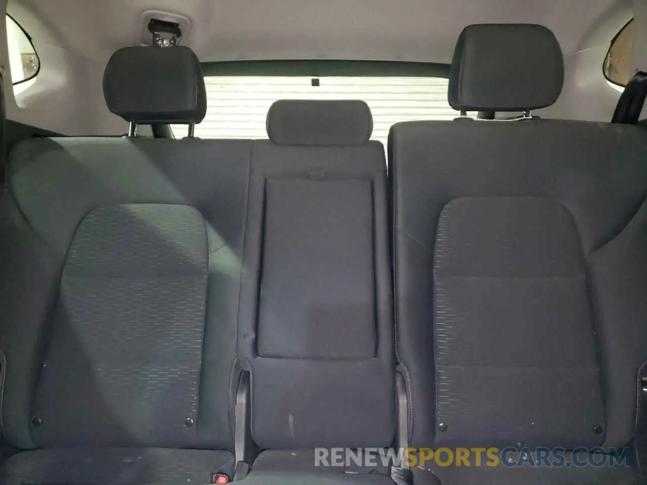 10 fotografías del automóvil dañado KM8J2CA40KU071773 HYUNDAI TUCSON 2019