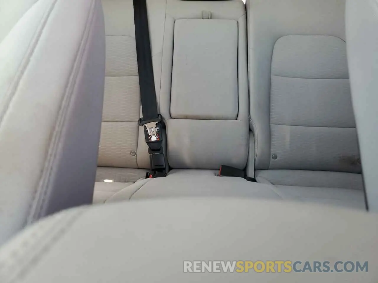 10 fotografías del automóvil dañado KM8J2CA40KU910790 HYUNDAI TUCSON 2019