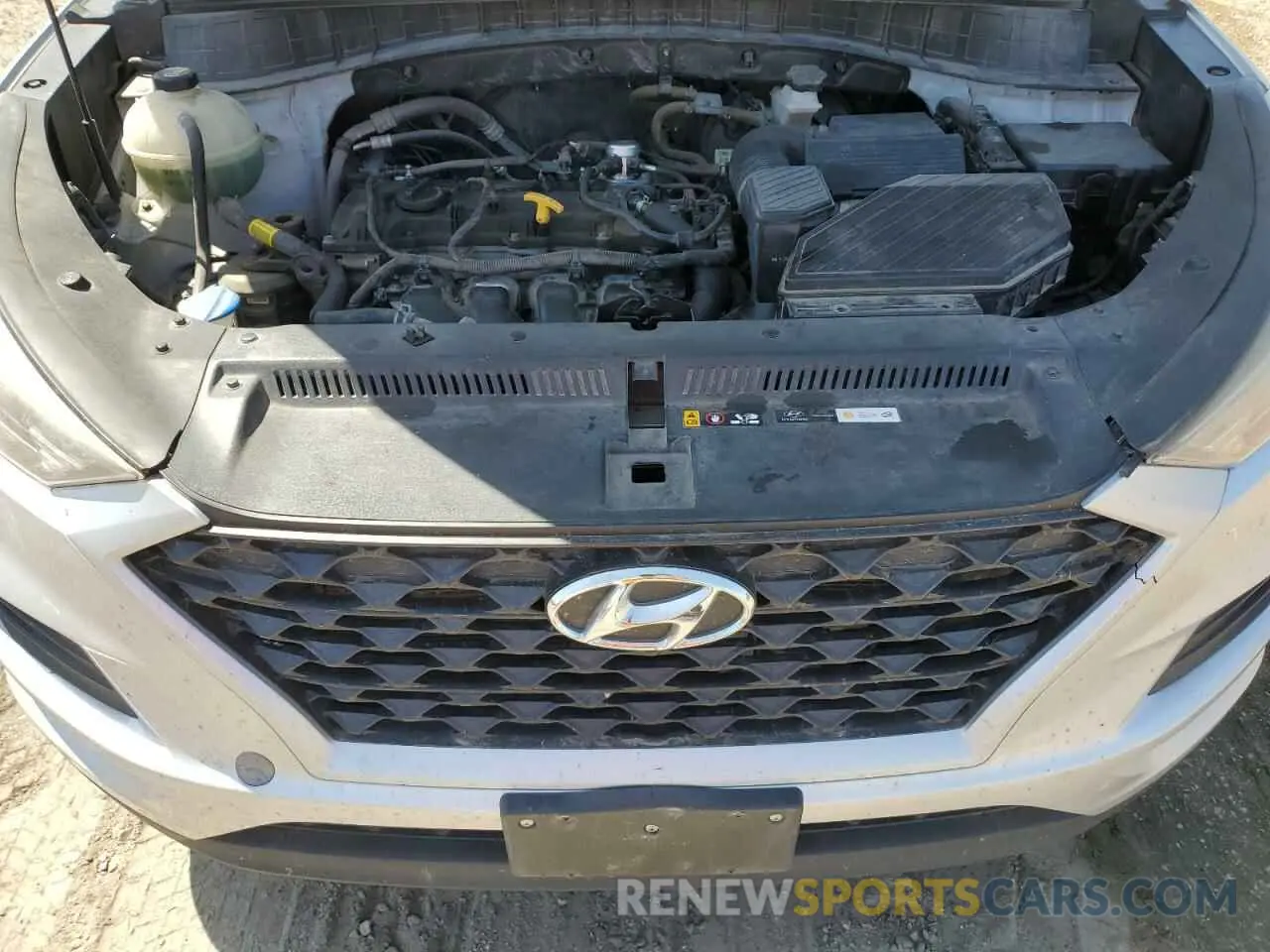 12 fotografías del automóvil dañado KM8J2CA40KU910790 HYUNDAI TUCSON 2019