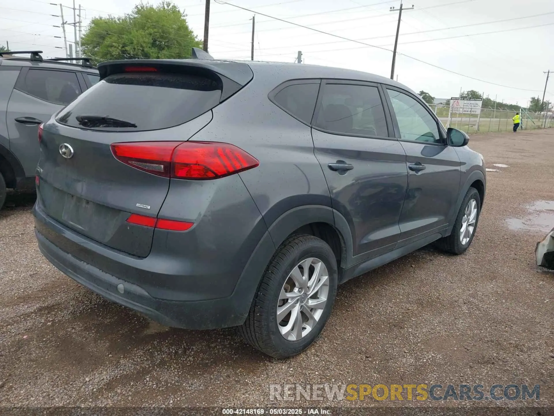4 fotografías del automóvil dañado KM8J2CA41KU909275 HYUNDAI TUCSON 2019
