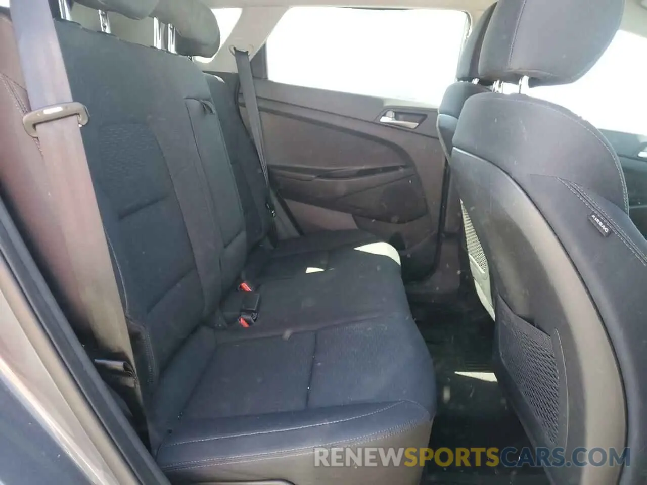 11 fotografías del automóvil dañado KM8J2CA41KU914993 HYUNDAI TUCSON 2019