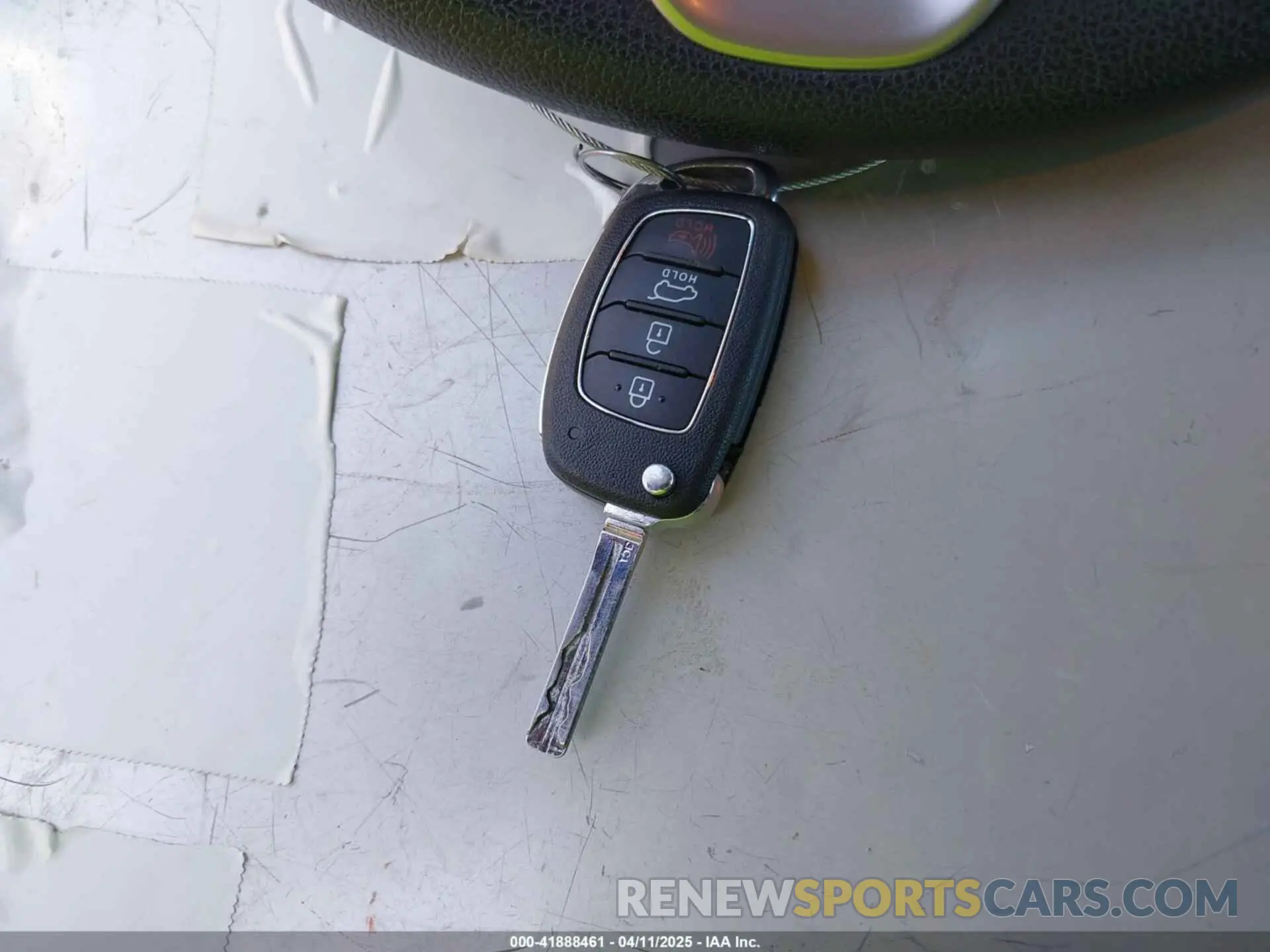 11 fotografías del automóvil dañado KM8J2CA41KU926156 HYUNDAI TUCSON 2019