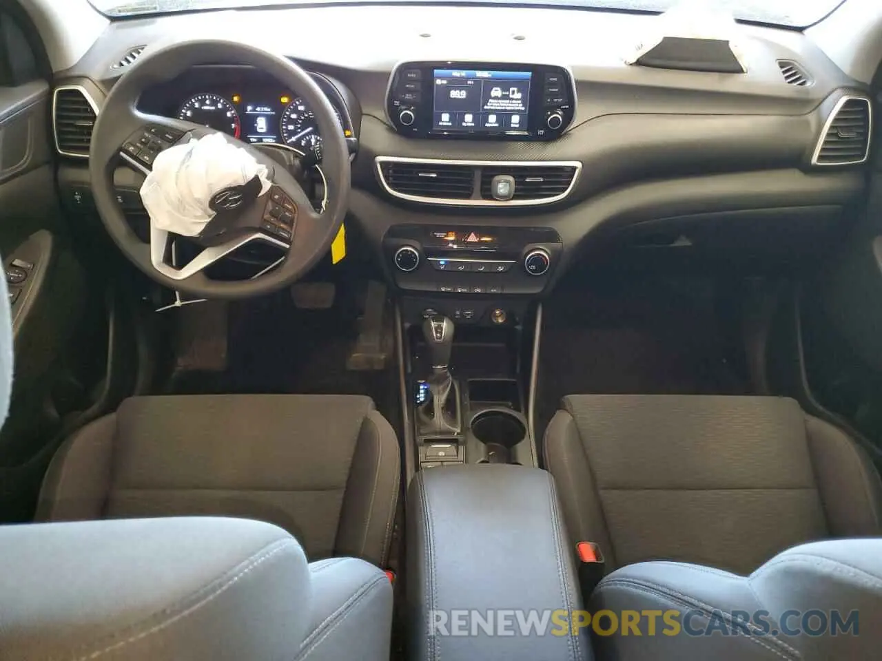 8 fotografías del automóvil dañado KM8J2CA43KU033955 HYUNDAI TUCSON 2019