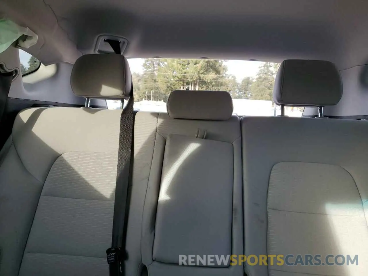 10 fotografías del automóvil dañado KM8J2CA44KU056788 HYUNDAI TUCSON 2019