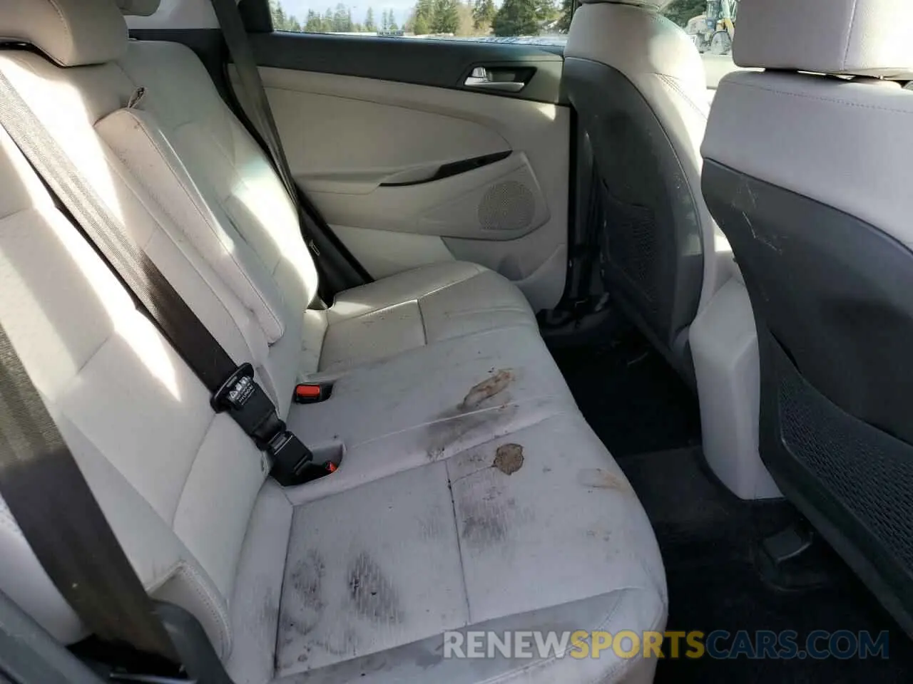 12 fotografías del automóvil dañado KM8J2CA44KU056788 HYUNDAI TUCSON 2019