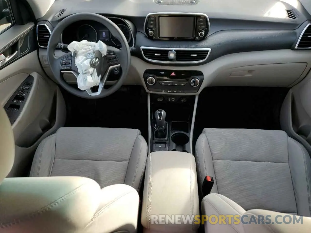 8 fotografías del automóvil dañado KM8J2CA44KU056788 HYUNDAI TUCSON 2019