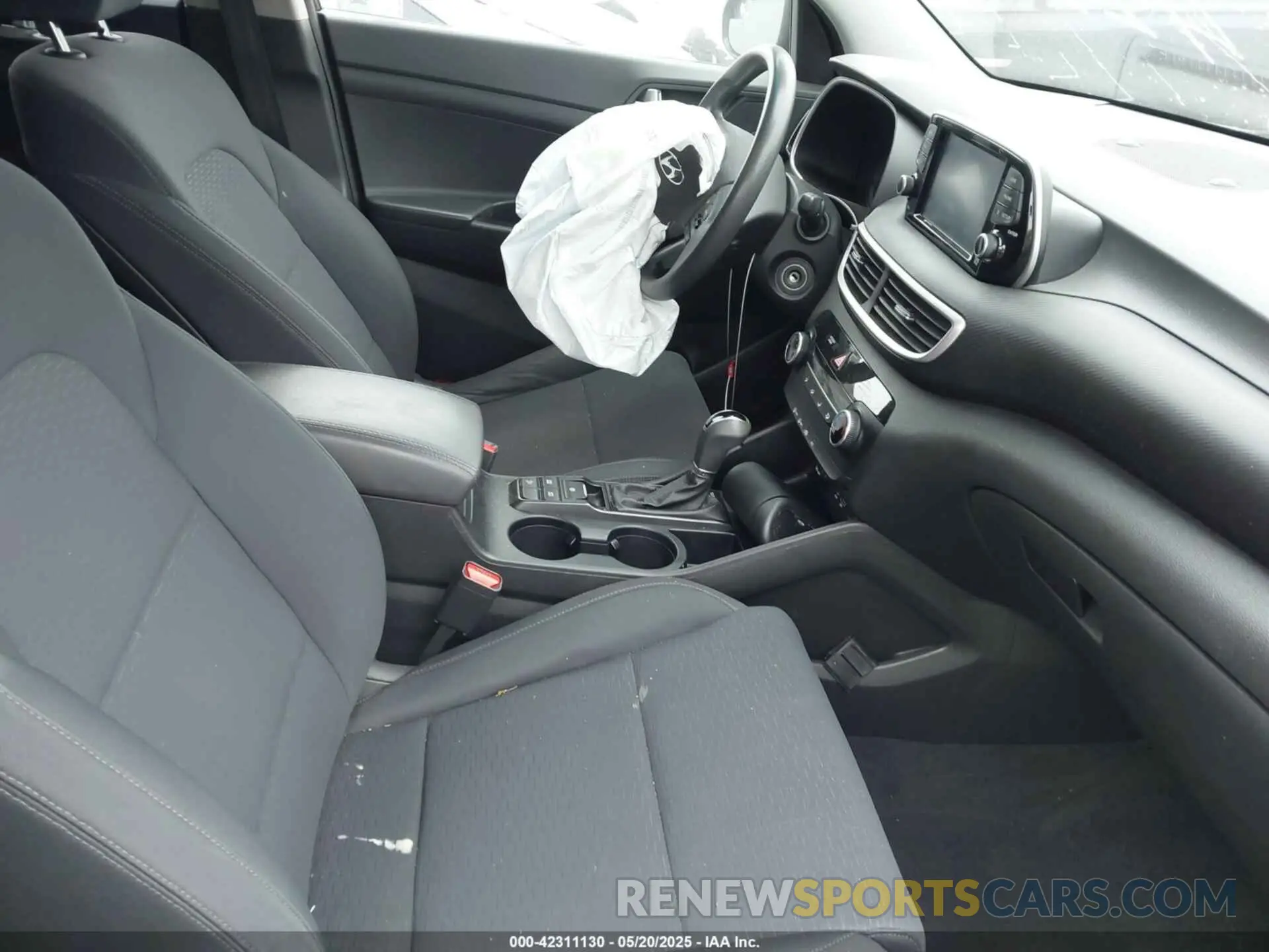 5 fotografías del automóvil dañado KM8J2CA44KU062266 HYUNDAI TUCSON 2019