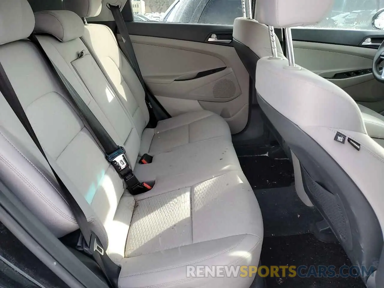 11 fotografías del automóvil dañado KM8J2CA44KU072991 HYUNDAI TUCSON 2019
