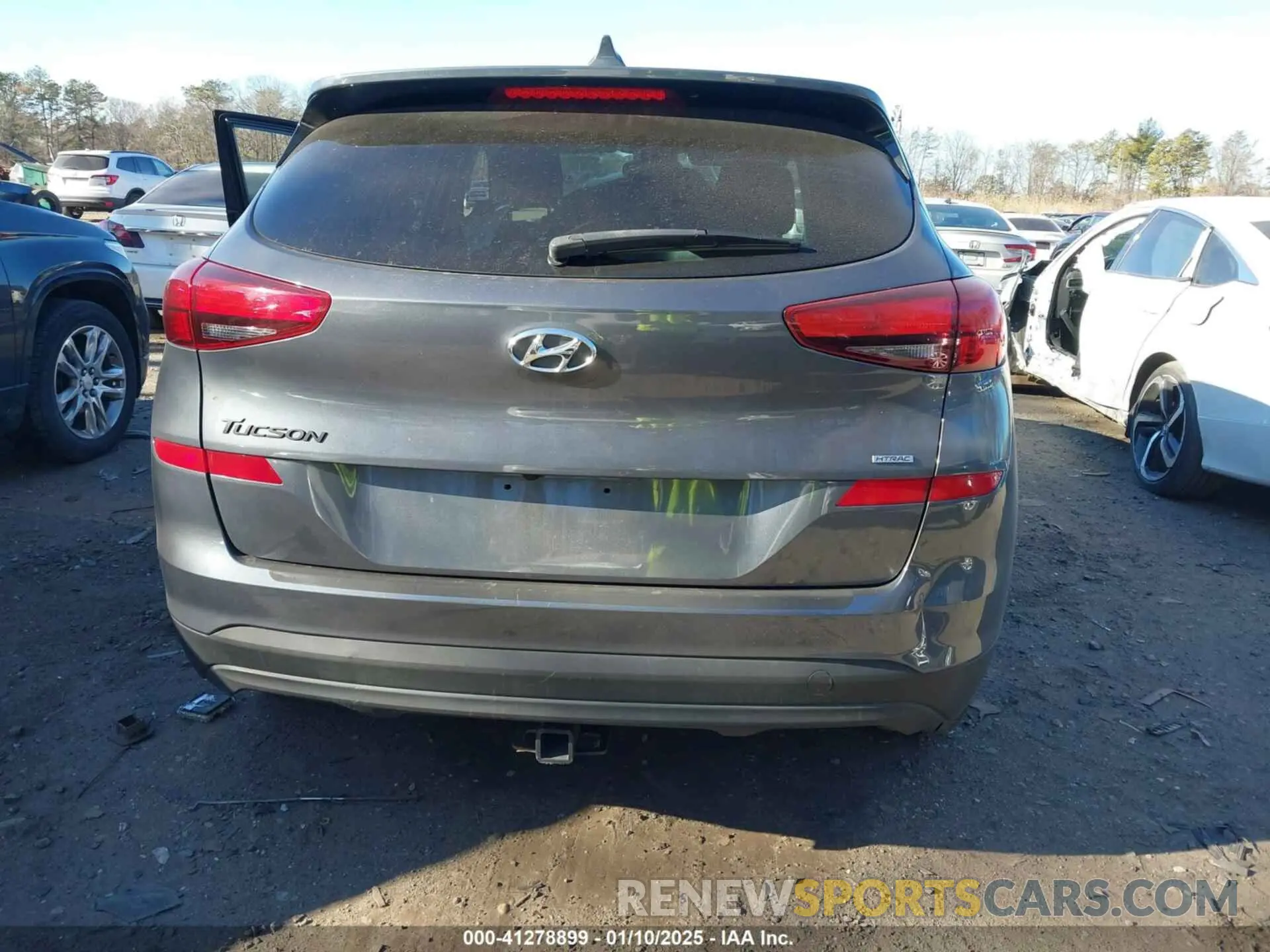 16 fotografías del automóvil dañado KM8J2CA45KU011066 HYUNDAI TUCSON 2019