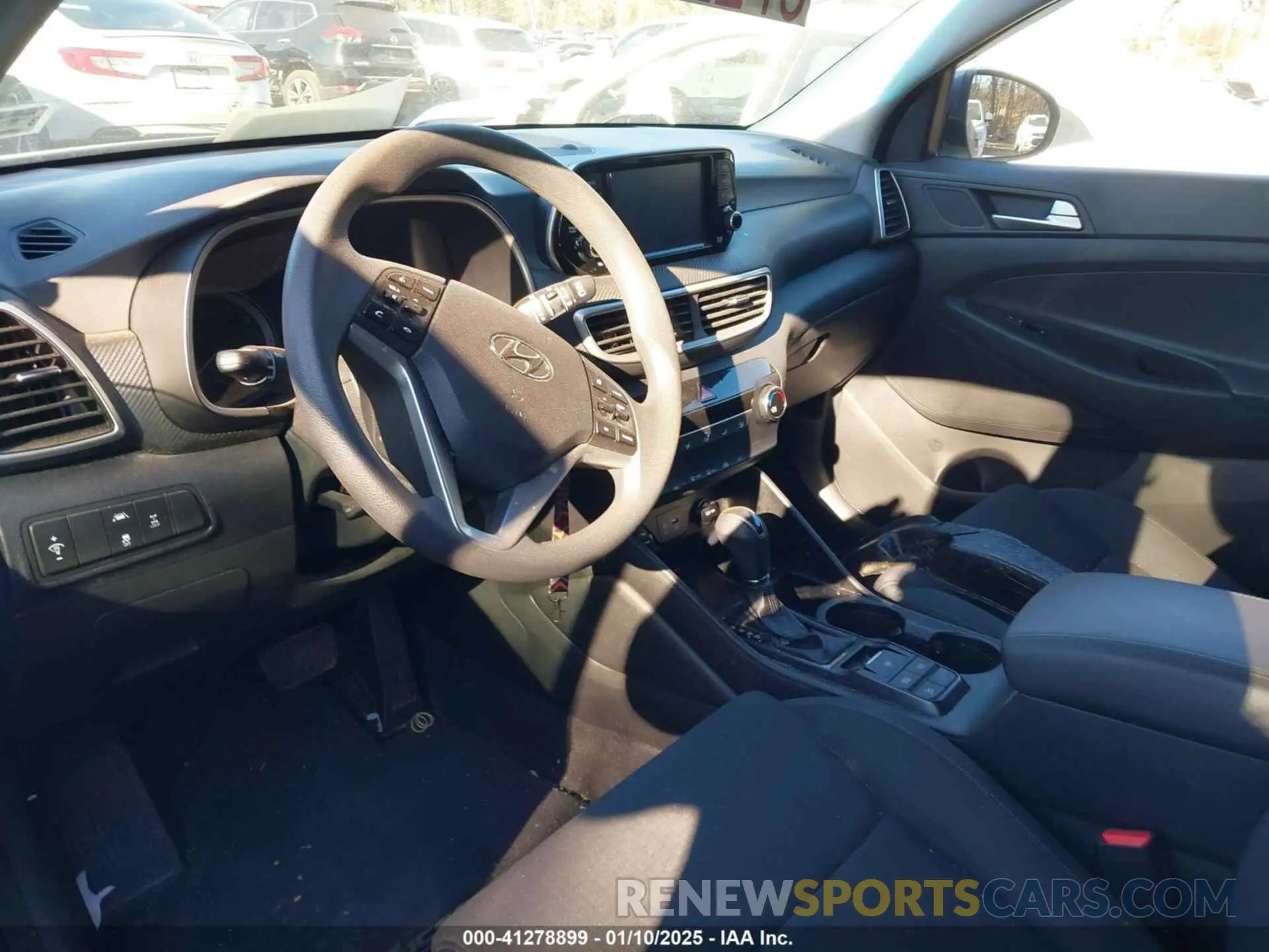 5 fotografías del automóvil dañado KM8J2CA45KU011066 HYUNDAI TUCSON 2019