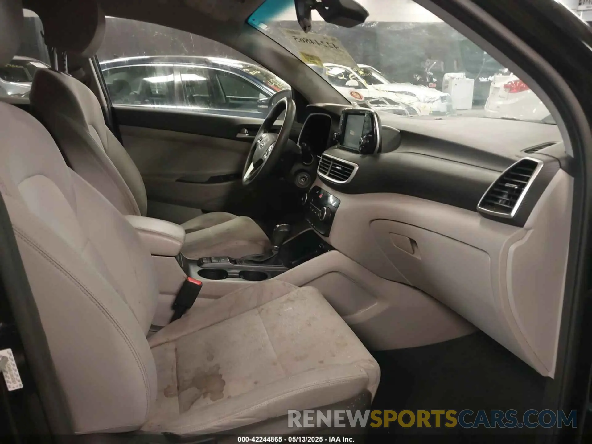 5 fotografías del automóvil dañado KM8J2CA45KU065869 HYUNDAI TUCSON 2019